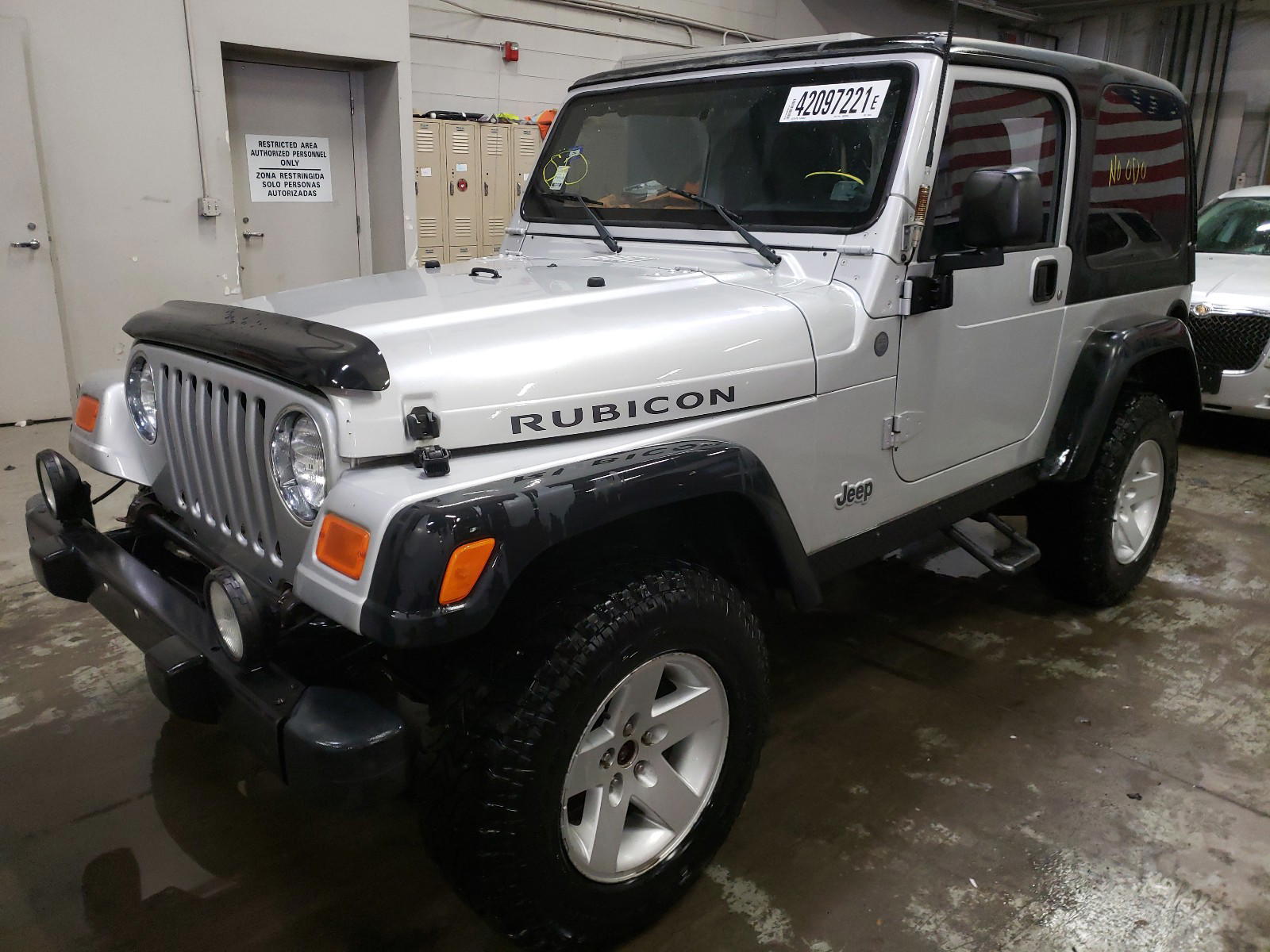 Photo 2 from auction – 2004 JEEP WRANGLER / with VIN 1J4FA69S14P796943