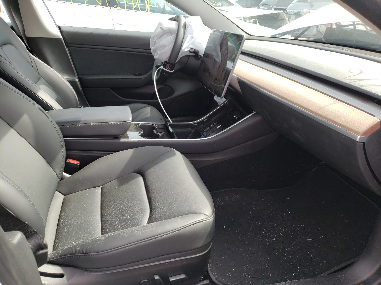 Photo 5 from auction – 2020 TESLA MODEL 3 with VIN 5YJ3E1EB8LF618624