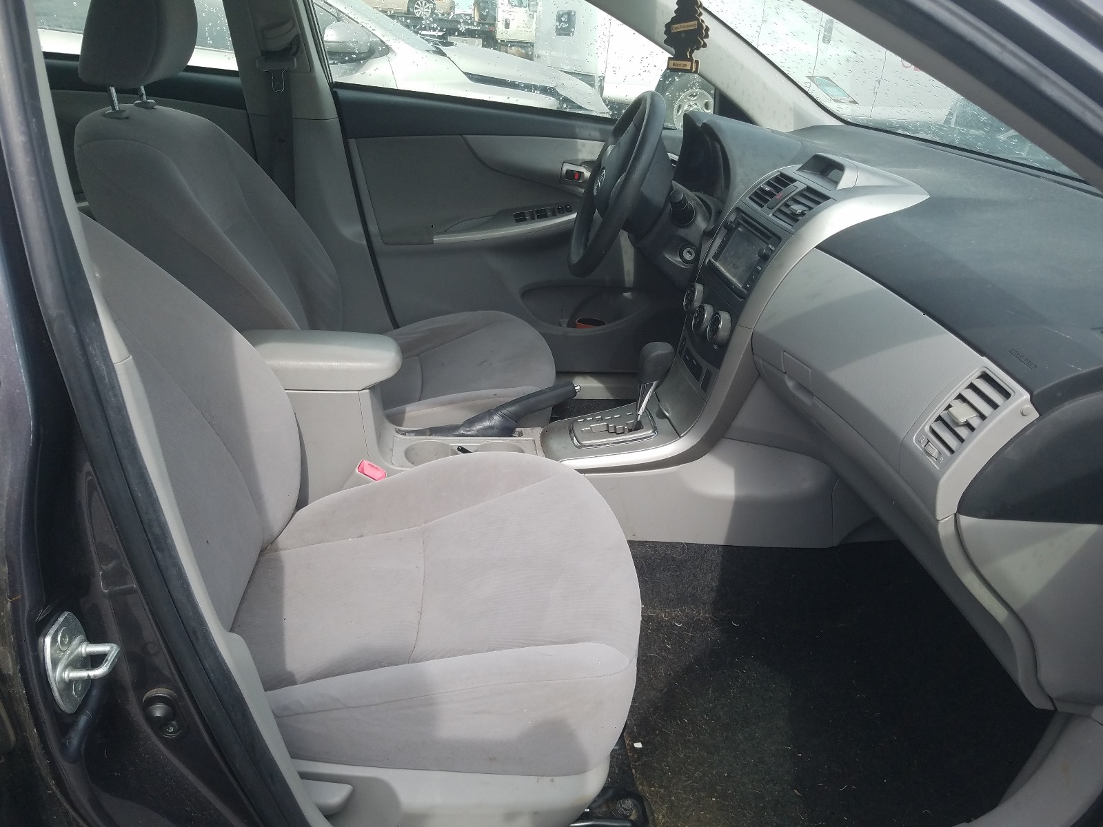 Photo 5 from auction – 2013 TOYOTA COROLLA BA with VIN JTDBU4EE9DJ118587