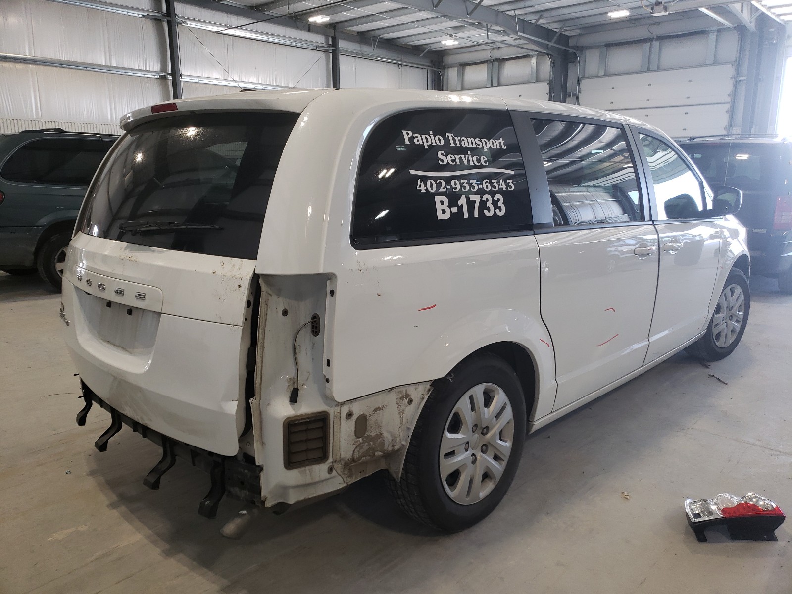 Photo 4 from auction – 2018 DODGE GRAND CARA with VIN 2C4RDGBG6JR176685