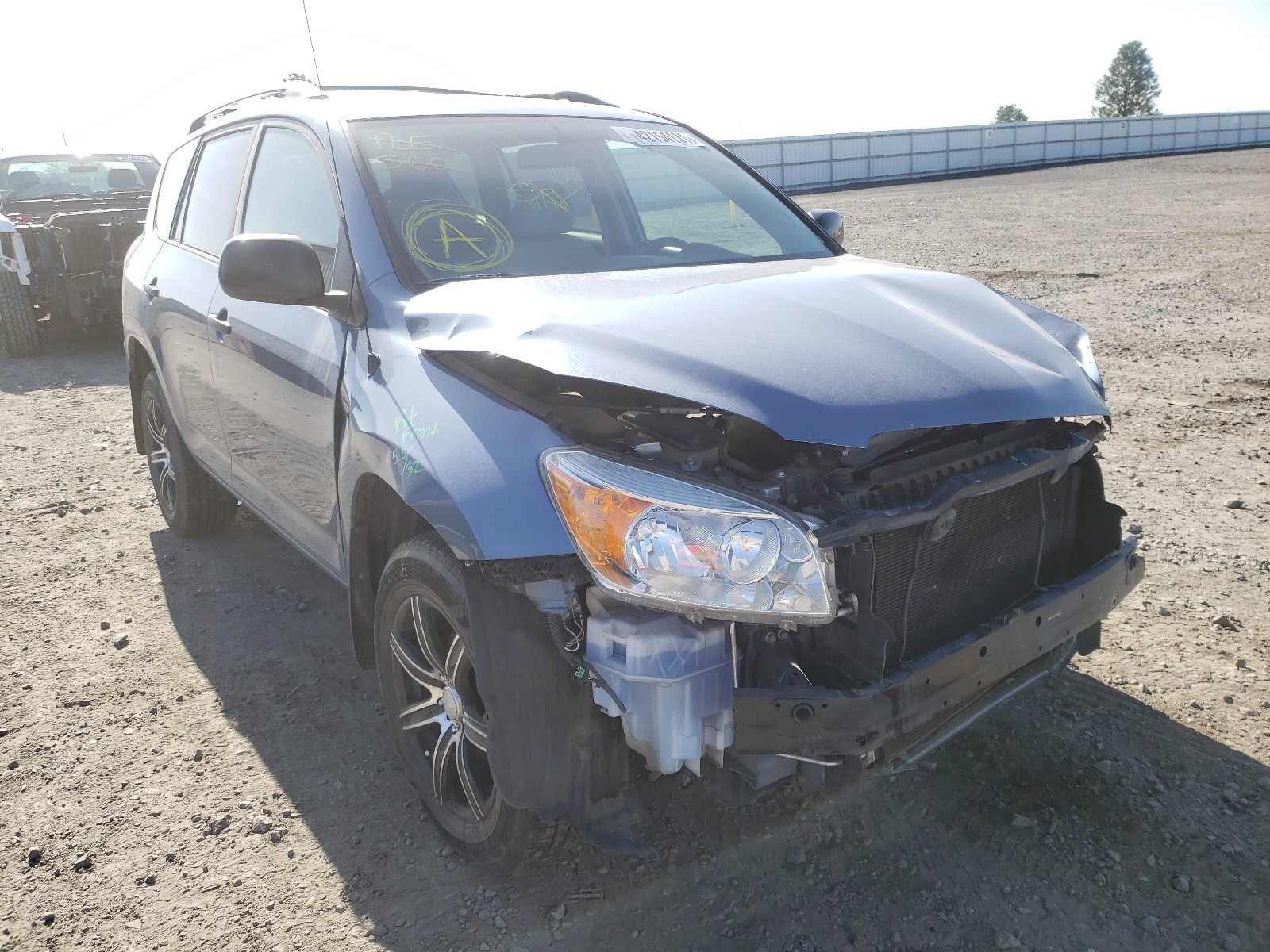 Photo 1 from auction – 2008 TOYOTA RAV4 with VIN JTMBK33V886042033