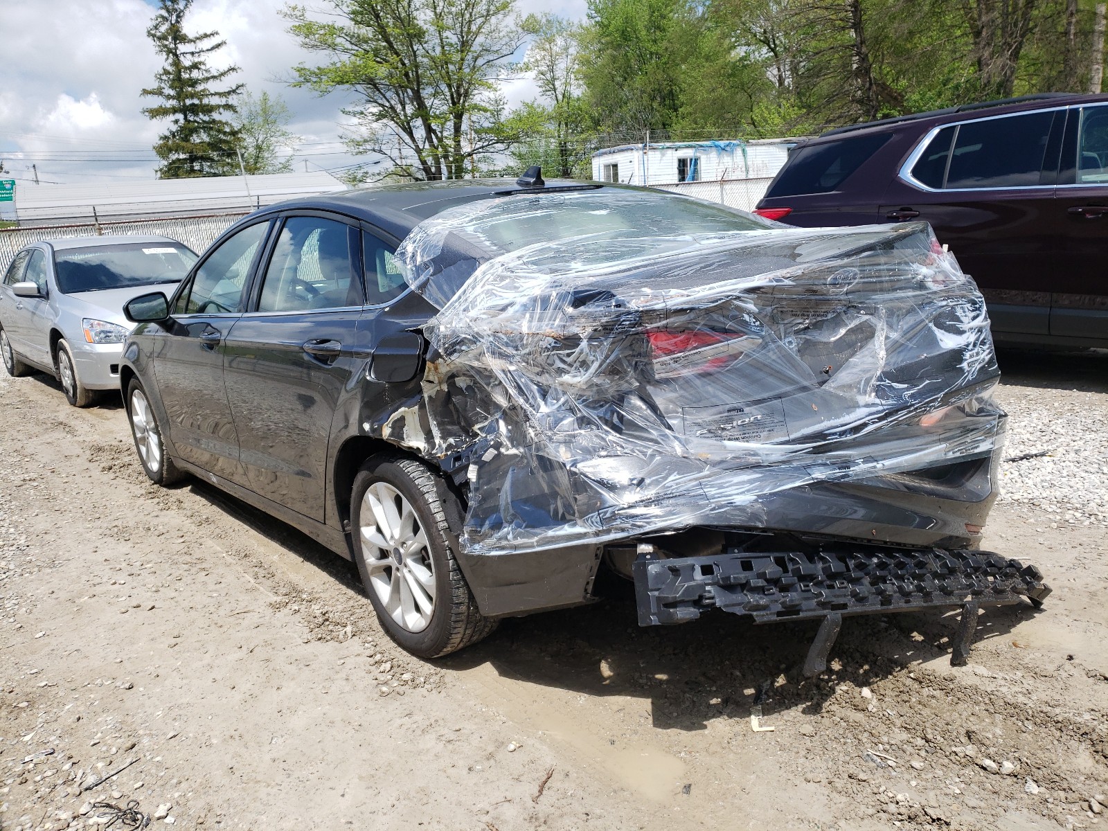 Photo 3 from auction – 2020 FORD FUSION SE with VIN 3FA6P0LU0LR163374
