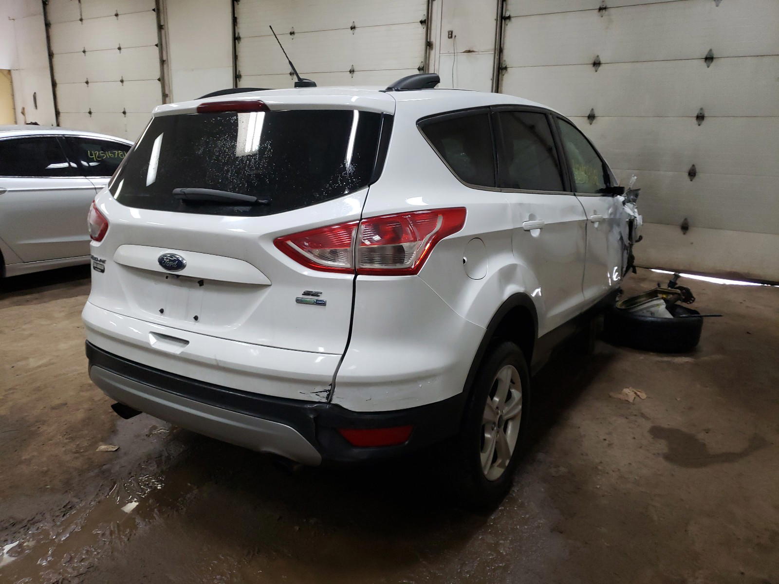 Photo 4 from auction – 2014 FORD ESCAPE SE with VIN 1FMCU9G96EUE50211