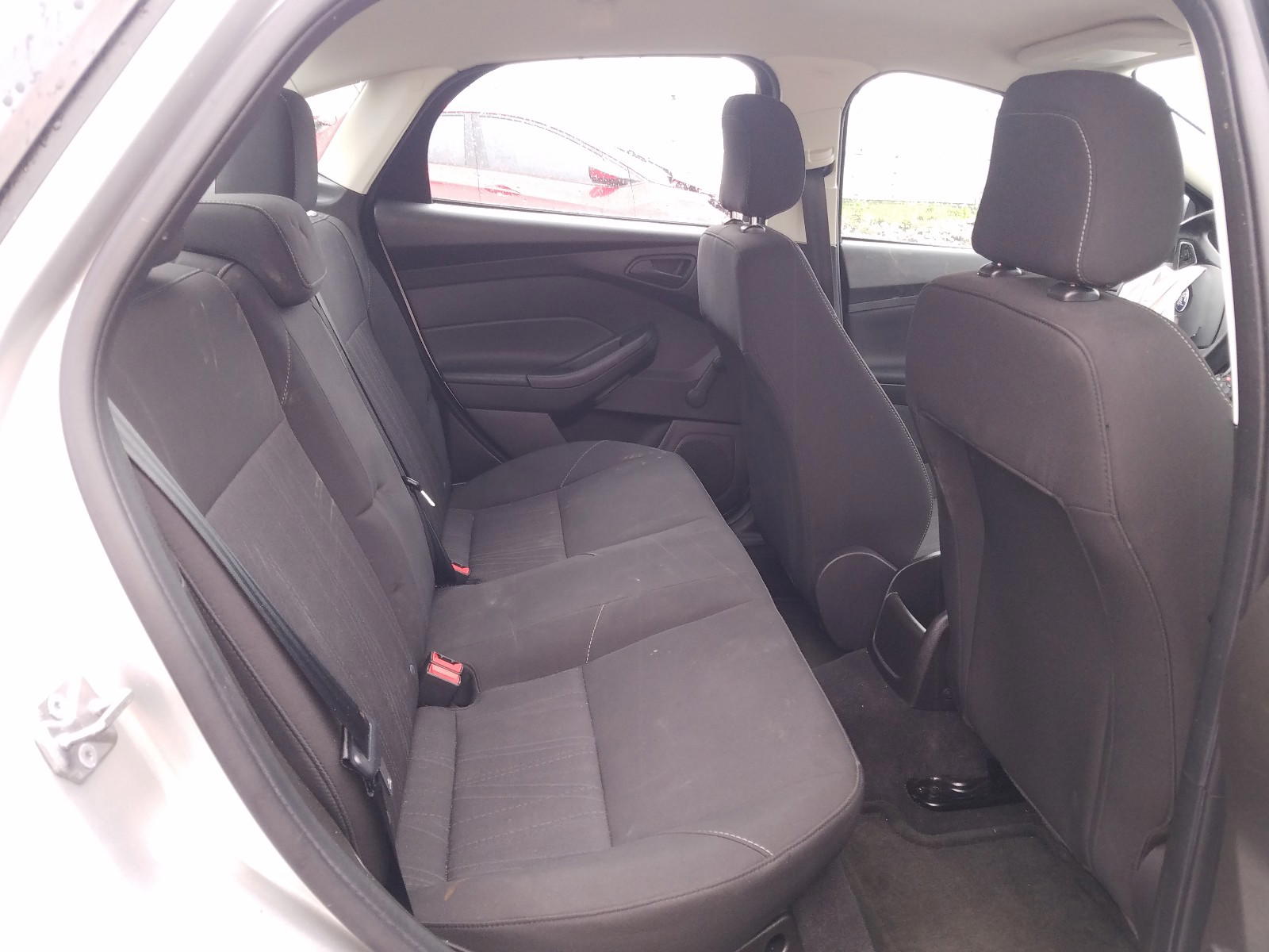 Photo 6 from auction – 2016 FORD FOCUS S with VIN 1FADP3E2XGL295602