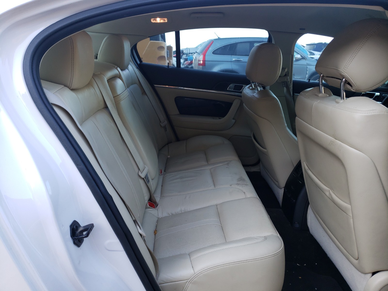 Photo 6 from auction – 2013 LINCOLN MKS with VIN 1LNHL9DK2DG609321