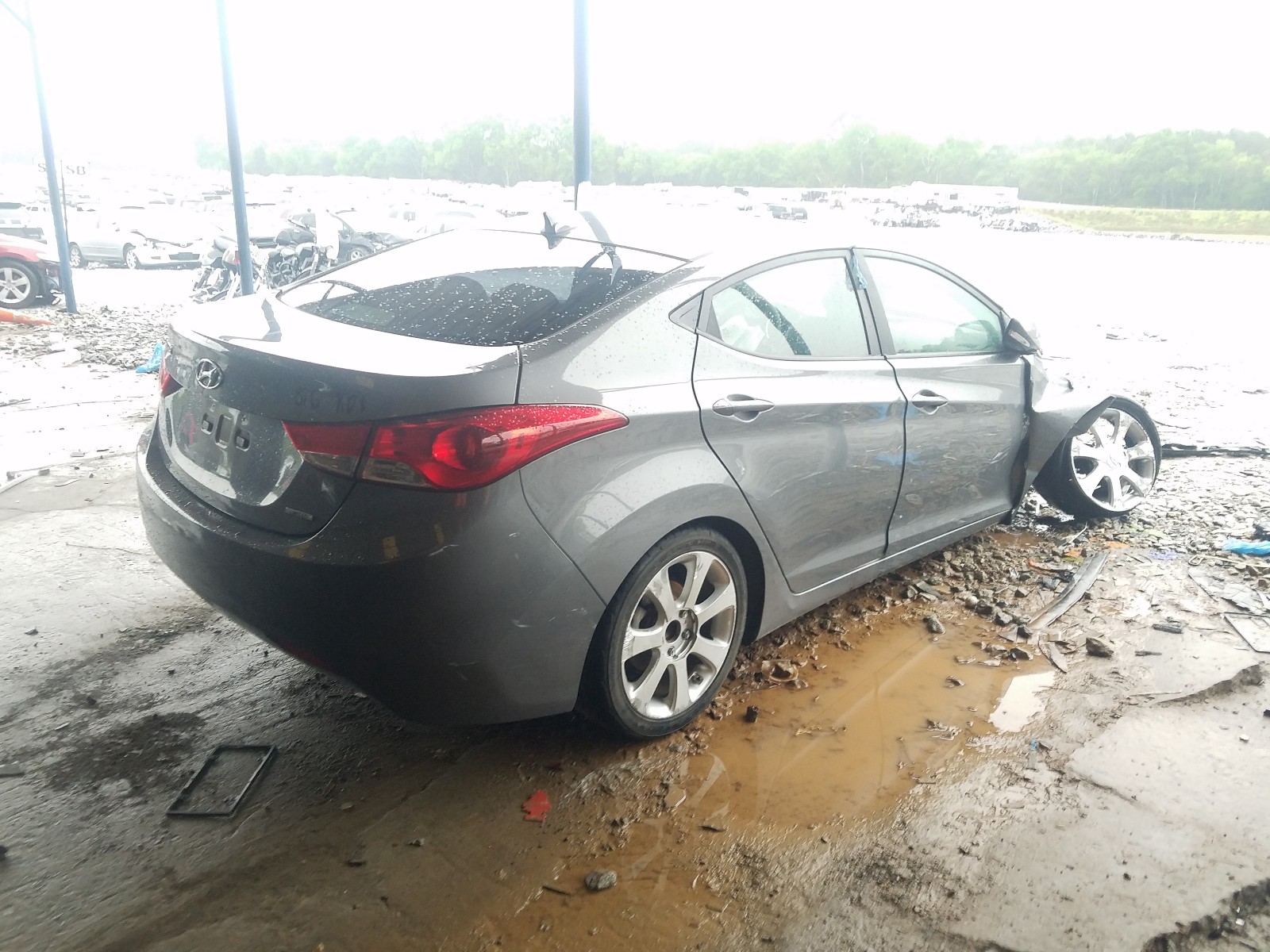Photo 4 from auction – 2011 HYUNDAI ELANTRA GL with VIN 5NPDH4AE9BH043771