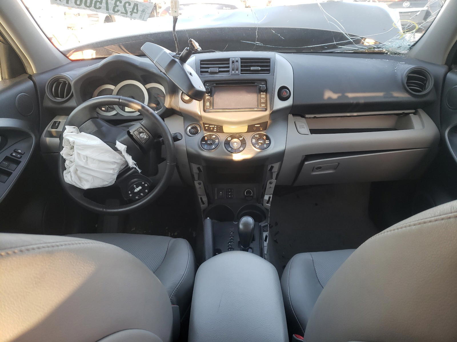 Photo 9 from auction – 2012 TOYOTA RAV4 LIMIT with VIN 2T3DK4DV5CW067668