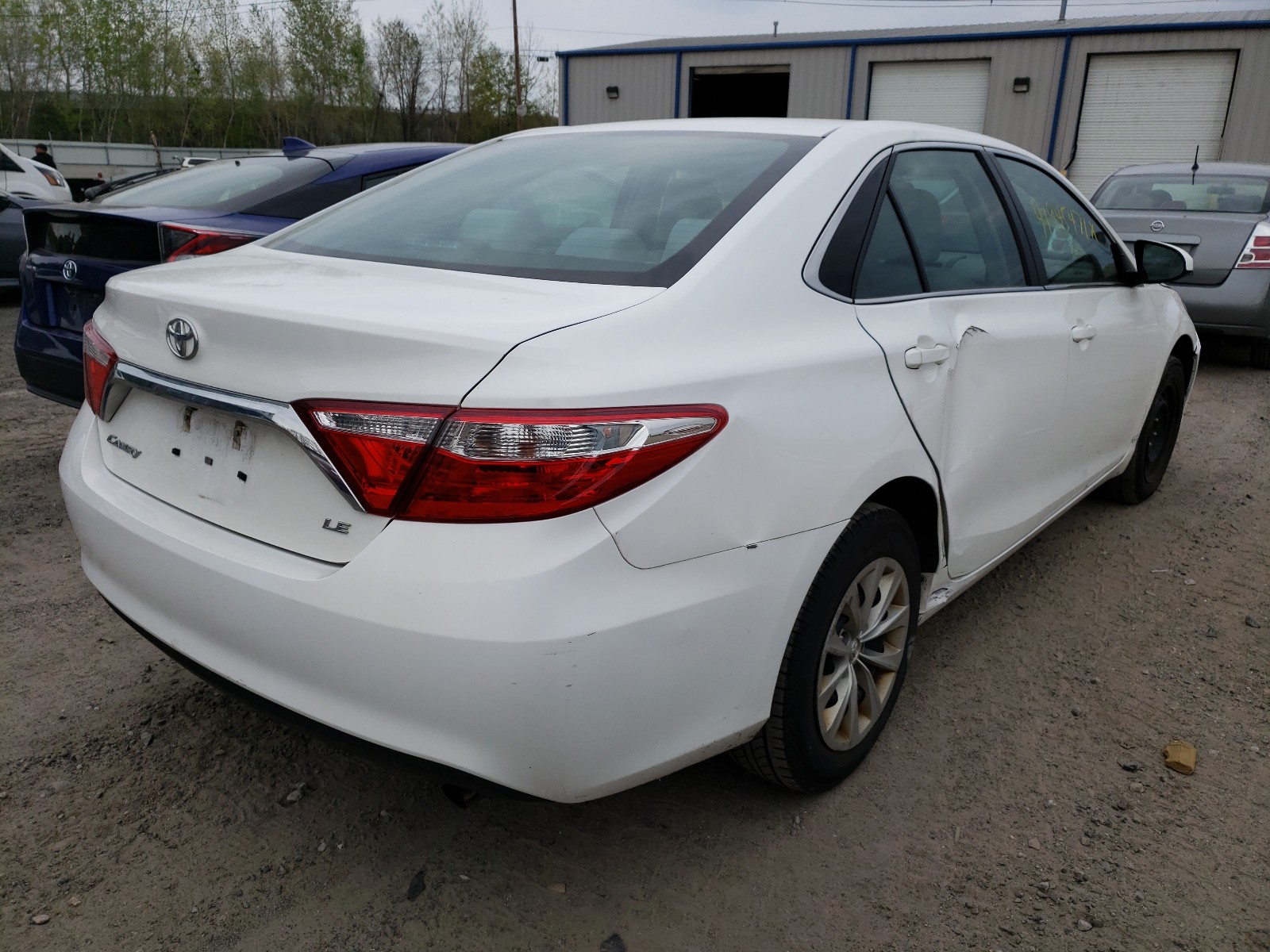 Photo 4 from auction – 2017 TOYOTA CAMRY LE with VIN 4T1BF1FK3HU718938