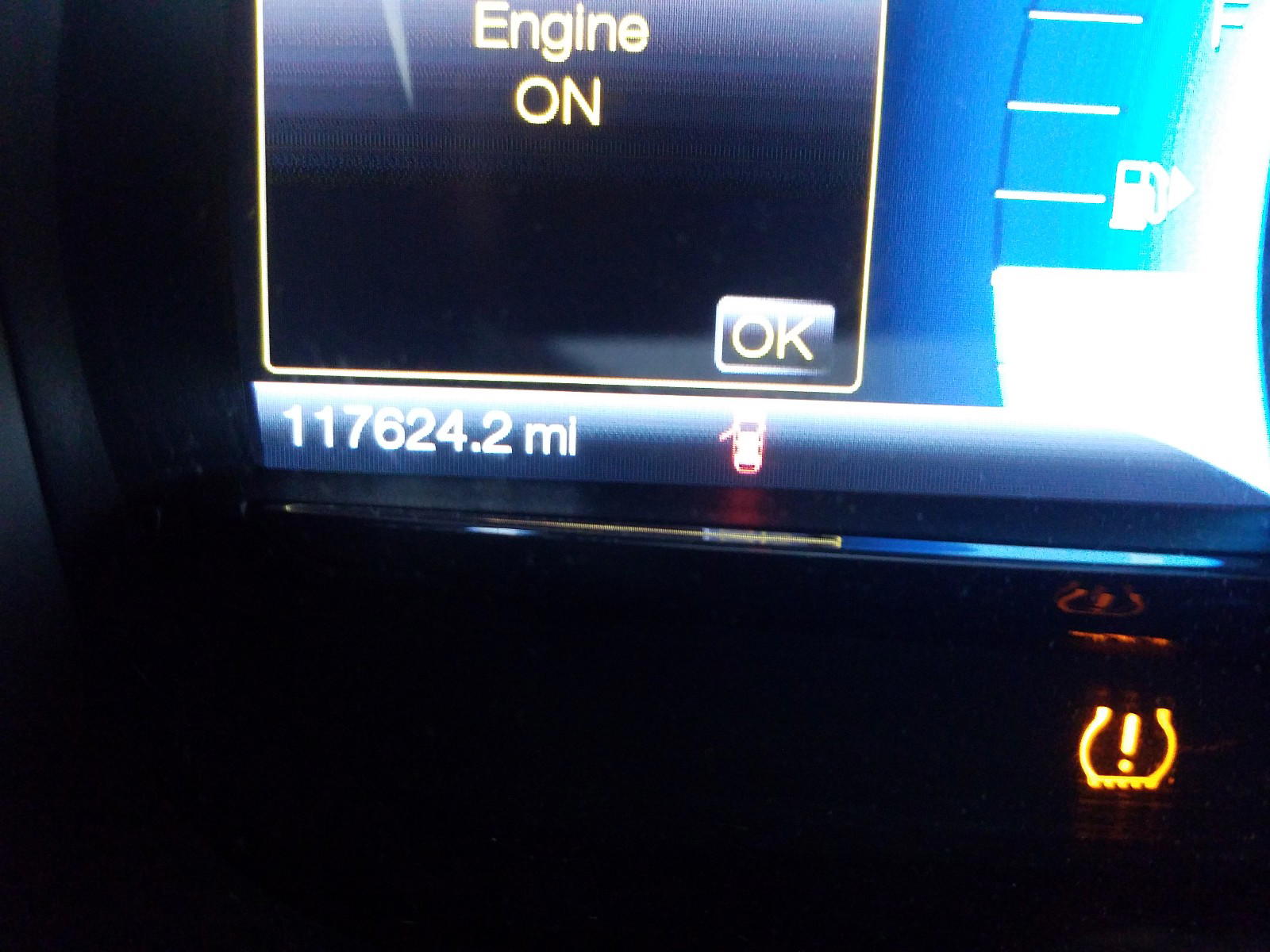 Photo 8 from auction – 2013 FORD TAURUS SEL with VIN 1FAHP2E83DG220762