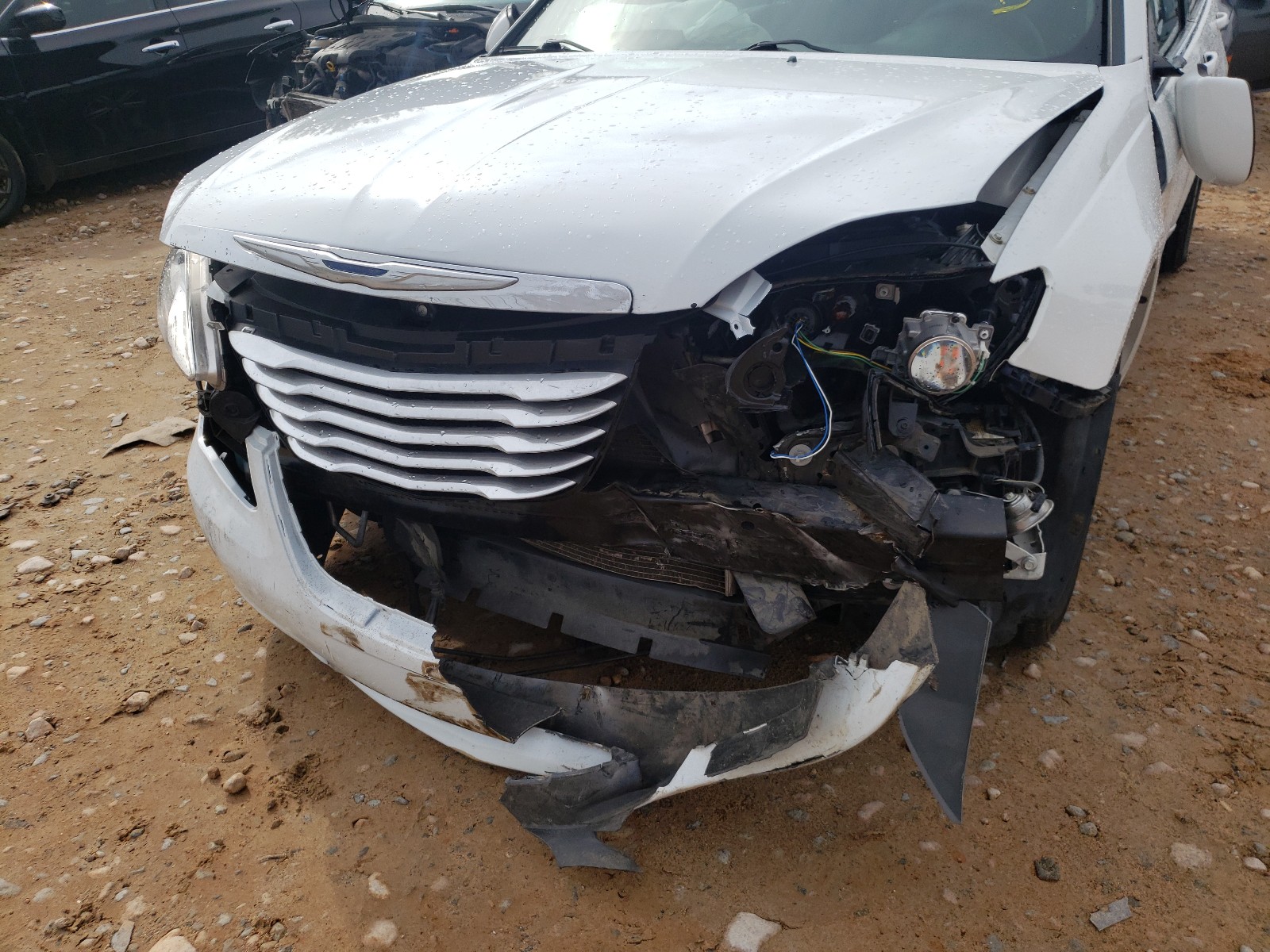 صورة رقم 9 من المزاد - 2014 CHRYSLER 200 LX مع VIN 1C3CCBAB5EN142682