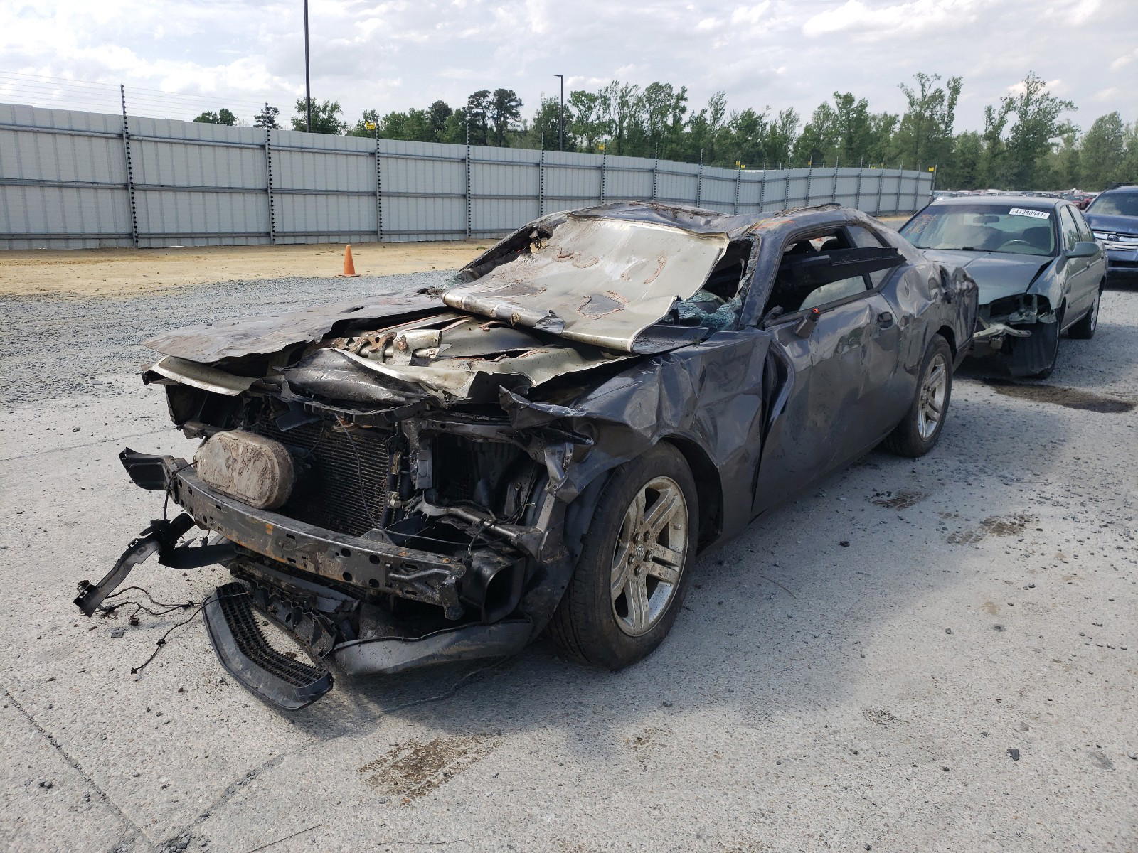 Photo 2 from auction – 2013 DODGE CHALLENGER with VIN 2C3CDYAG3DH695138