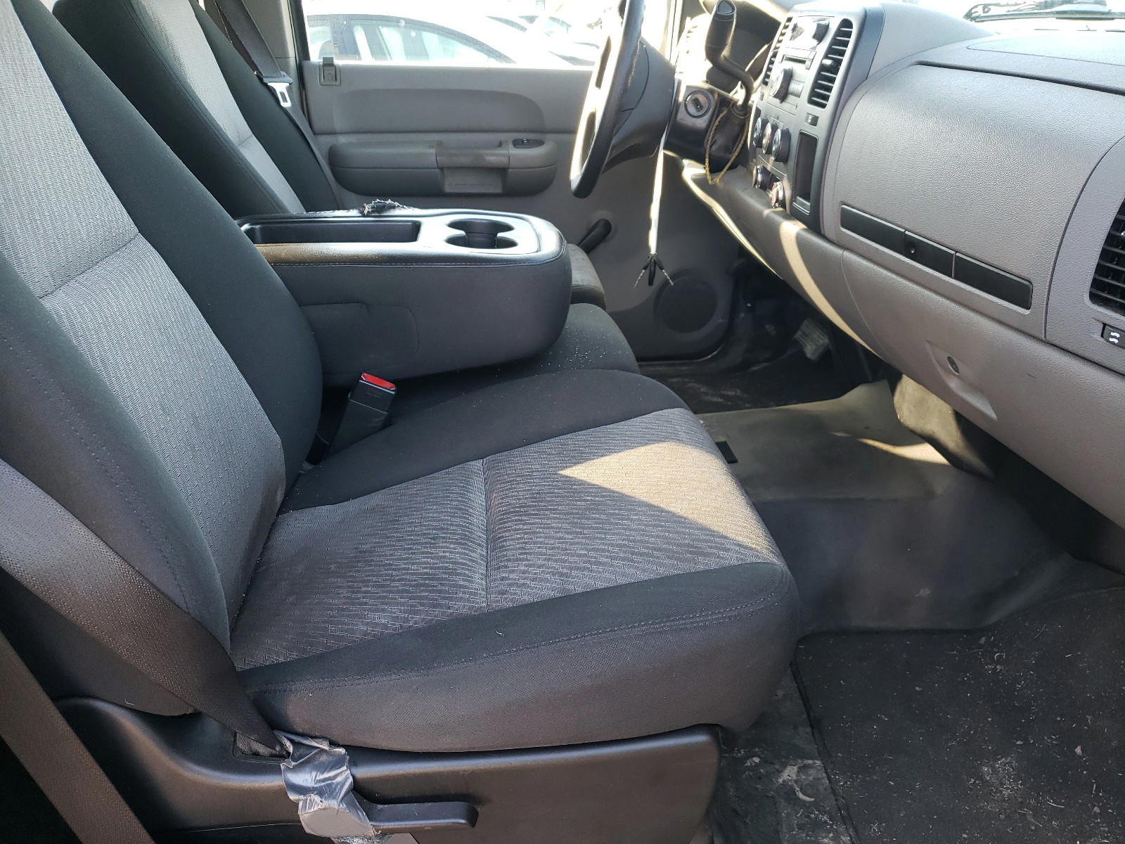 Photo 5 from auction – 2008 CHEVROLET SILVERADO with VIN 1GCEC19X68Z316349