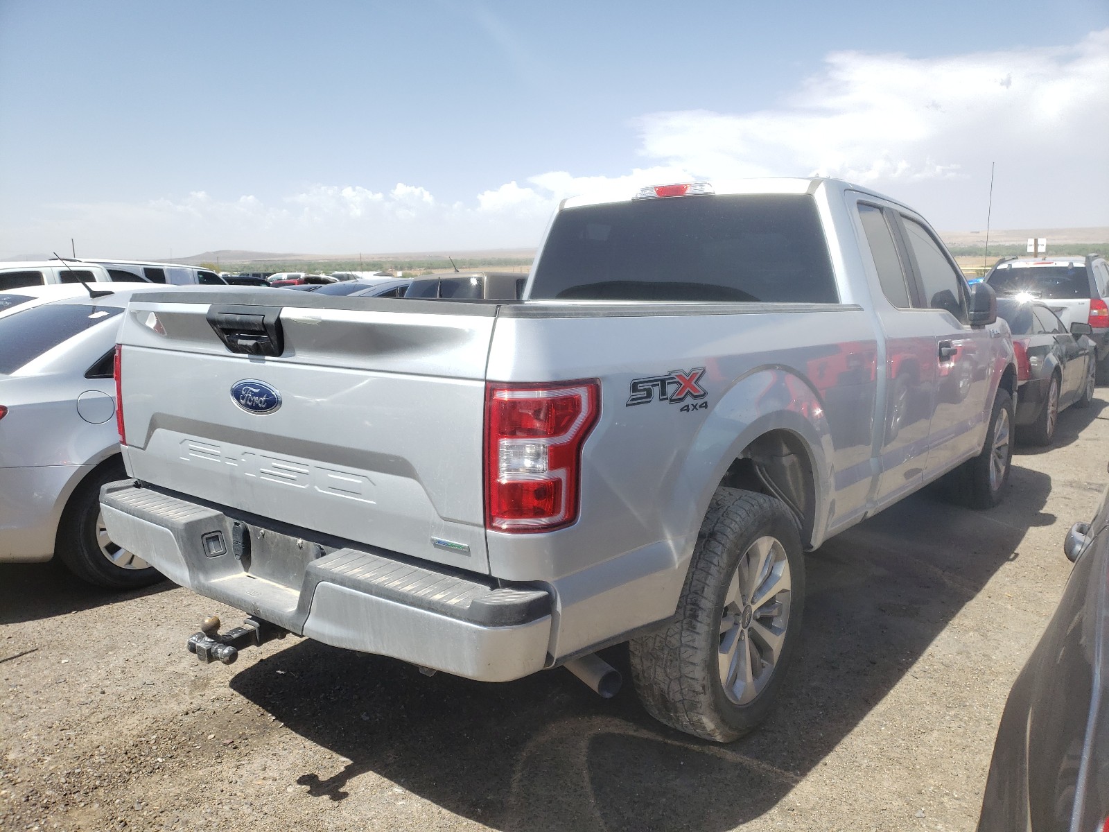 Photo 4 from auction – 2018 FORD F150 SUPER with VIN 1FTEX1EP6JKE38010