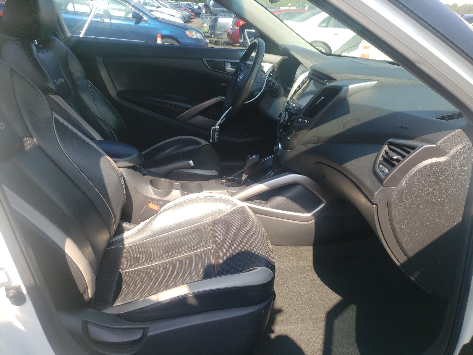 Photo 5 from auction – 2013 HYUNDAI VELOSTER T with VIN KMHTC6AE3DU134707