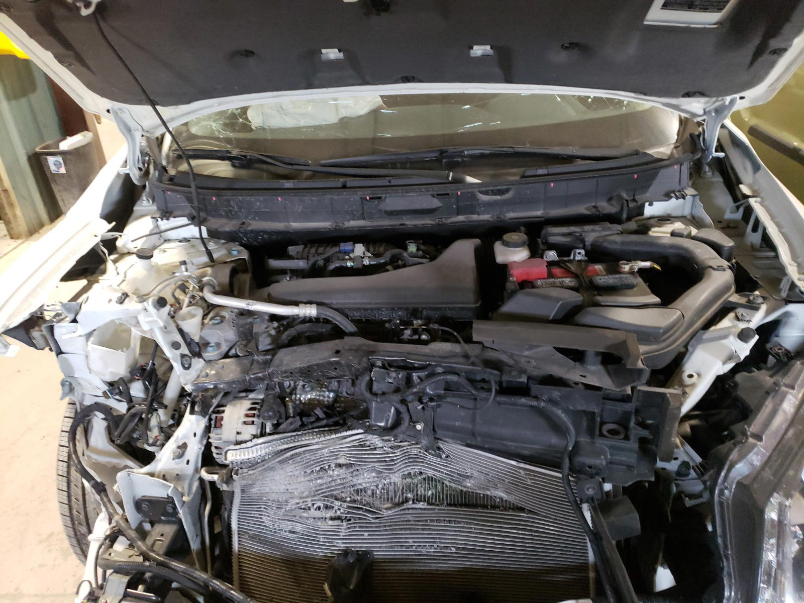 Photo 7 from auction – 2016 NISSAN ROGUE S with VIN KNMAT2MV8GP656560