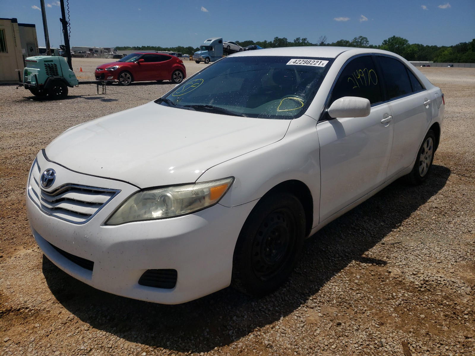 Photo 2 from auction – 2011 TOYOTA CAMRY BASE with VIN 4T1BF3EK9BU687733