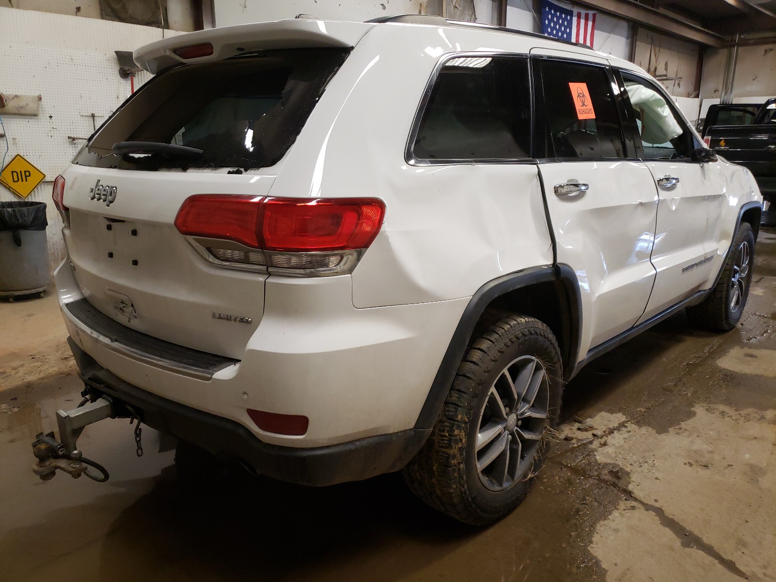 Photo 4 from auction – 2017 JEEP GRAND CHER with VIN 1C4RJFBG2HC769465