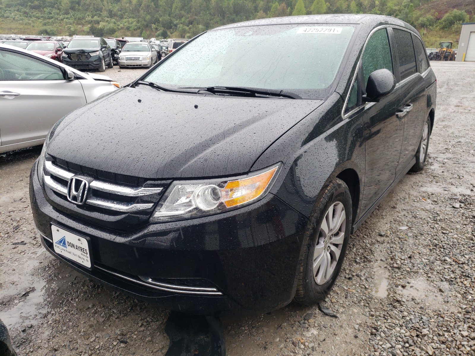 Photo 2 from auction – 2015 HONDA ODYSSEY EX with VIN 5FNRL5H65FB018976