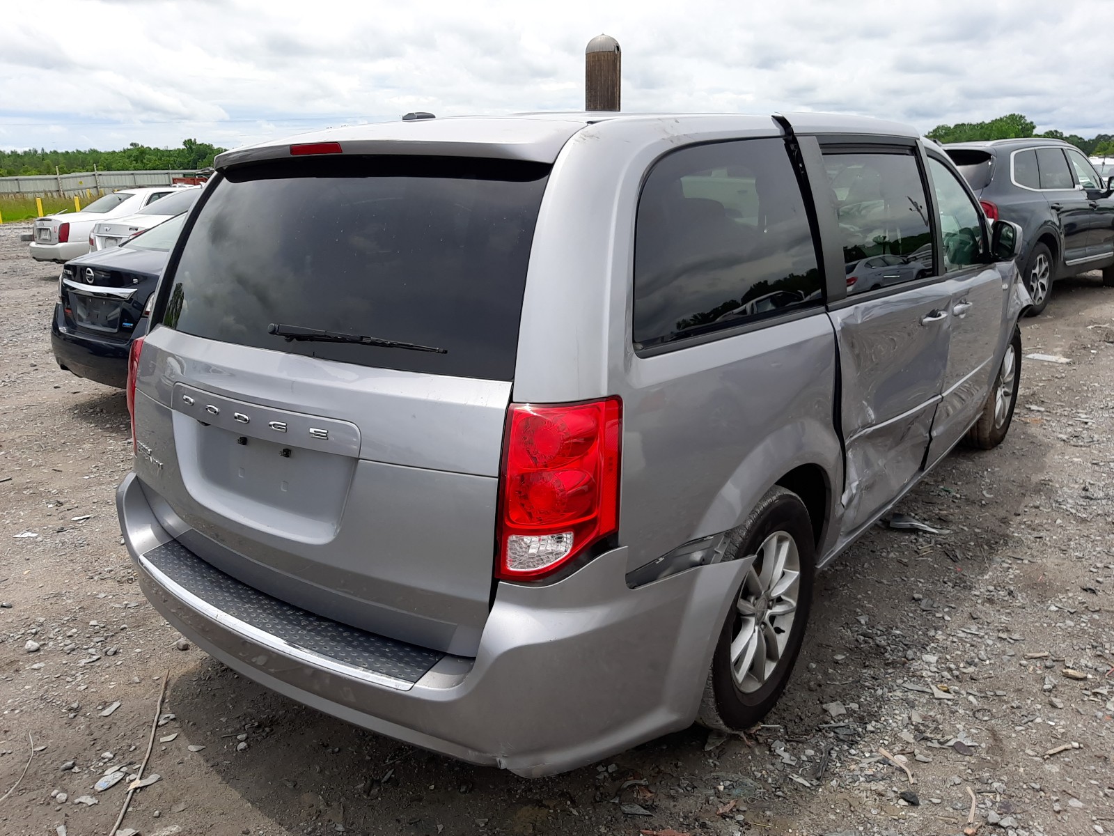 Photo 4 from auction – 2014 DODGE GRAND CARA with VIN 2C4RDGBG6ER462588