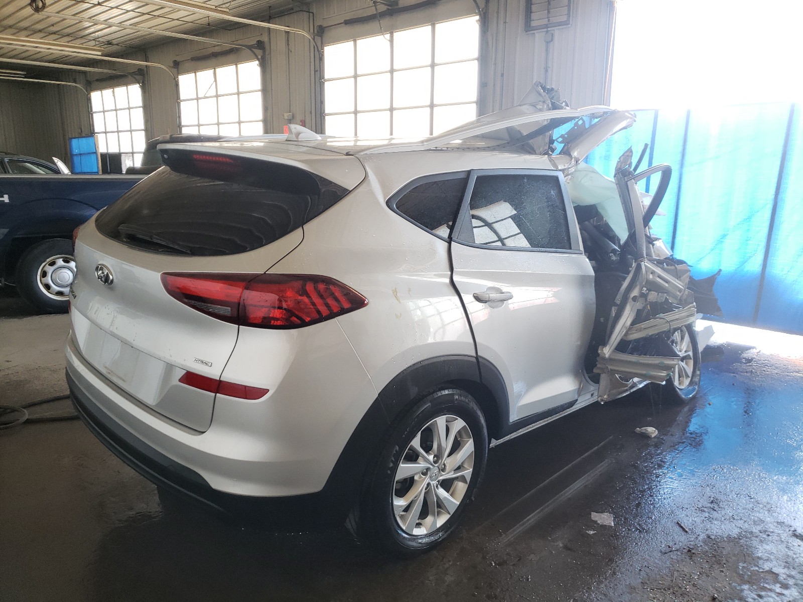 Photo 4 from auction – 2019 HYUNDAI TUCSON LIM with VIN KM8J3CA47KU938535