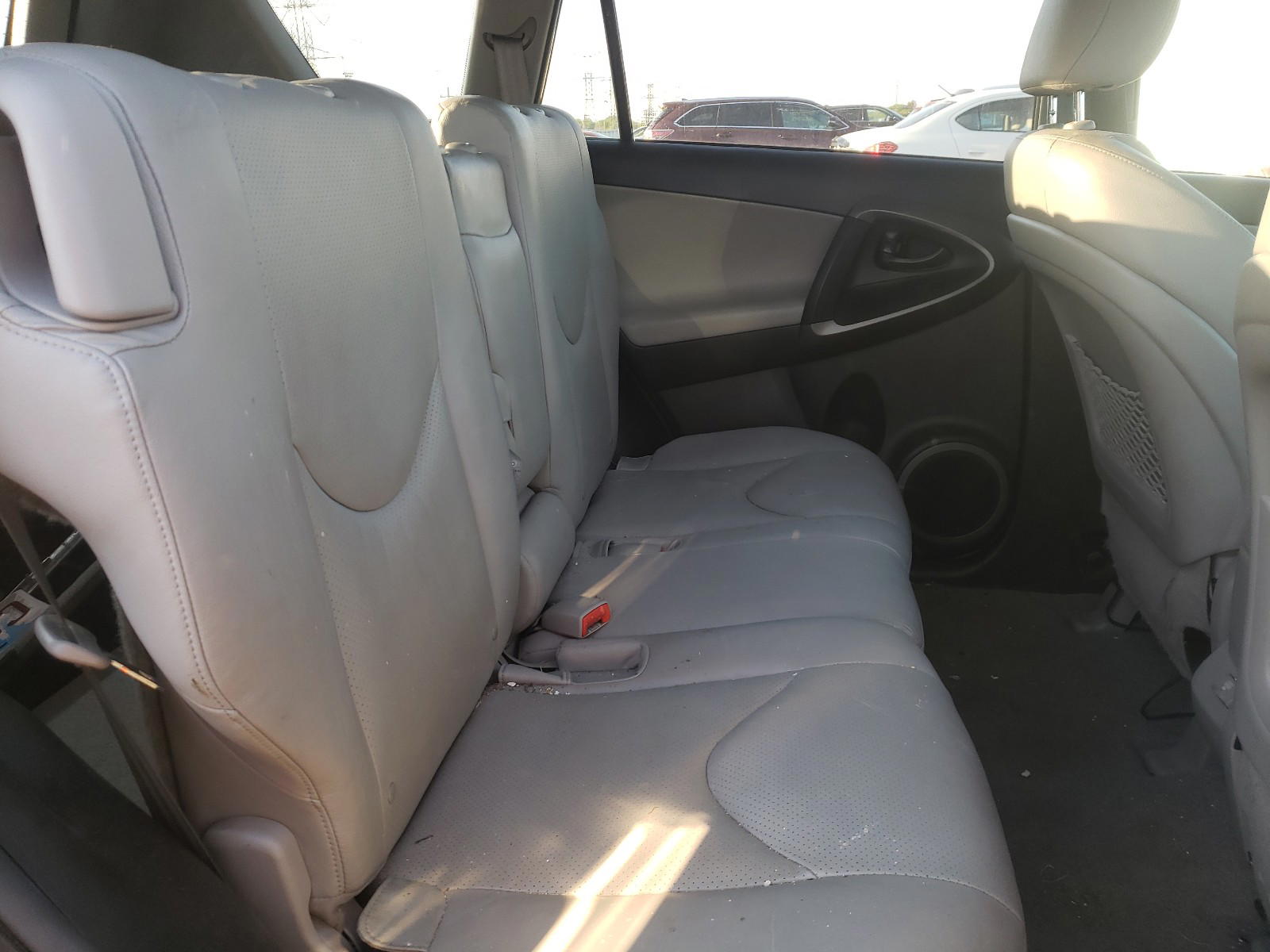 Photo 6 from auction – 2012 TOYOTA RAV4 LIMIT with VIN 2T3DK4DV5CW067668