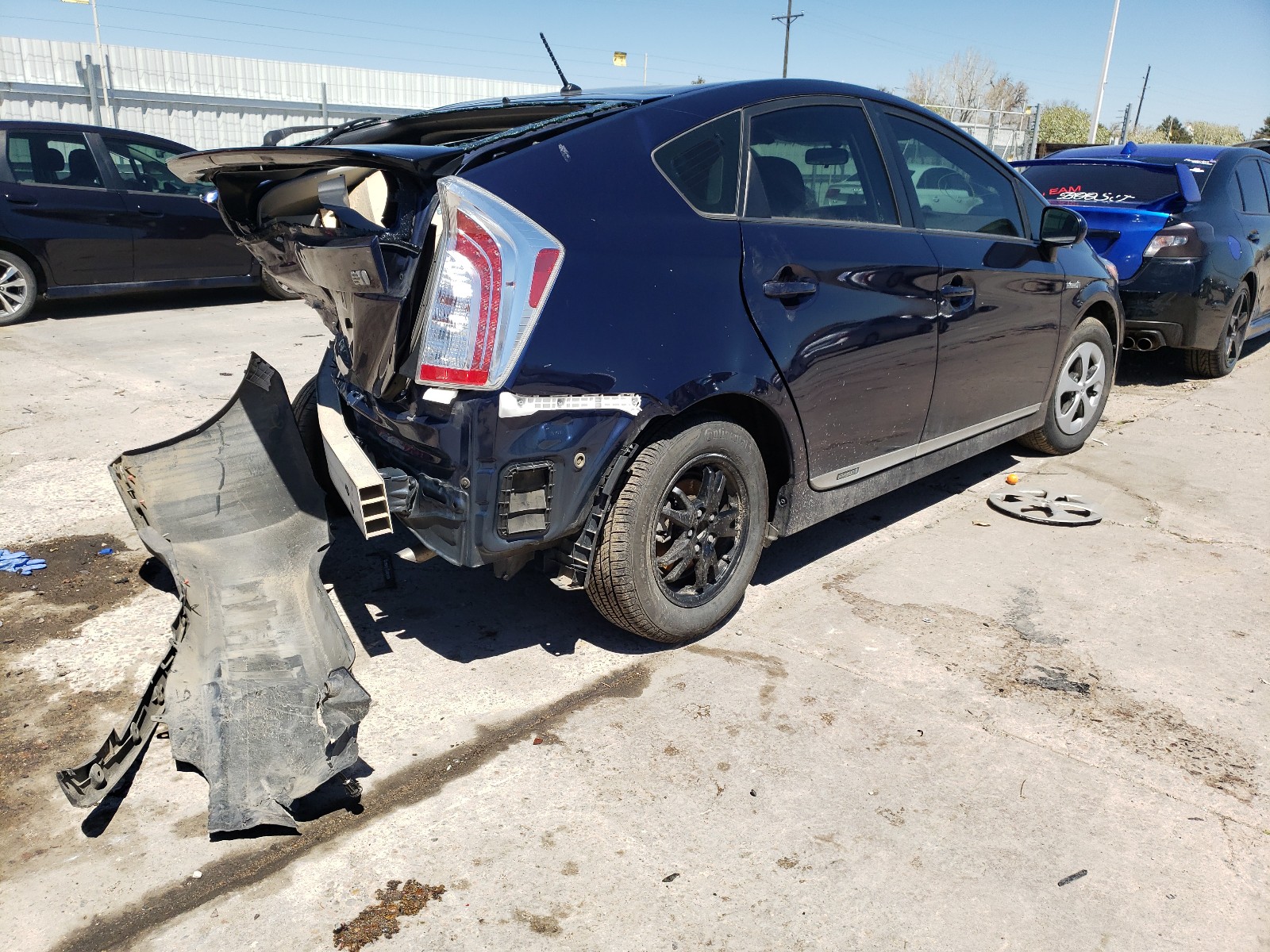 Photo 4 from auction – 2014 TOYOTA PRIUS with VIN JTDKN3DU7E0379269