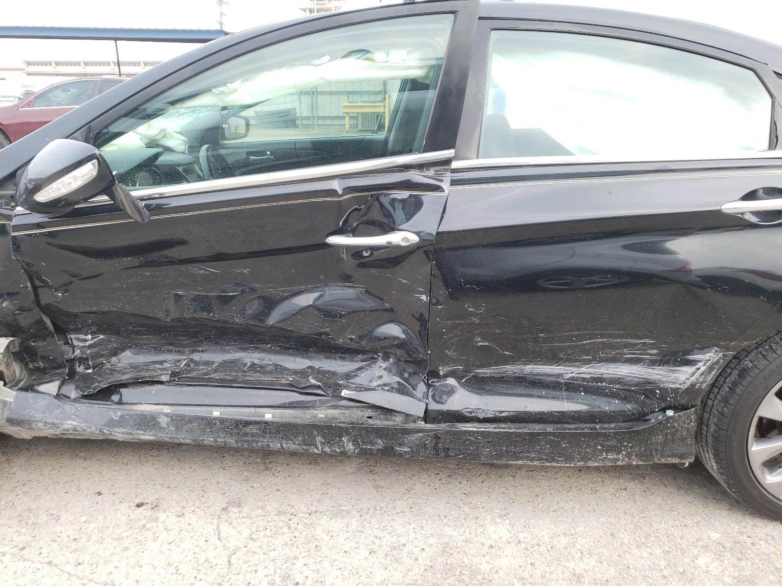 Photo 9 from auction – 2012 HYUNDAI SONATA SE with VIN 5NPEC4AB4CH374901