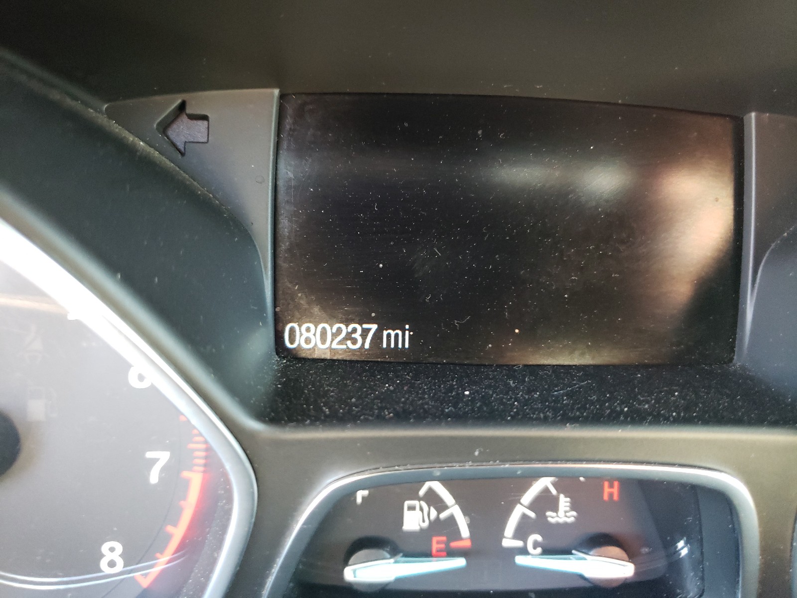 Photo 8 from auction – 2018 FORD ESCAPE SE with VIN 1FMCU0GD4JUB45770