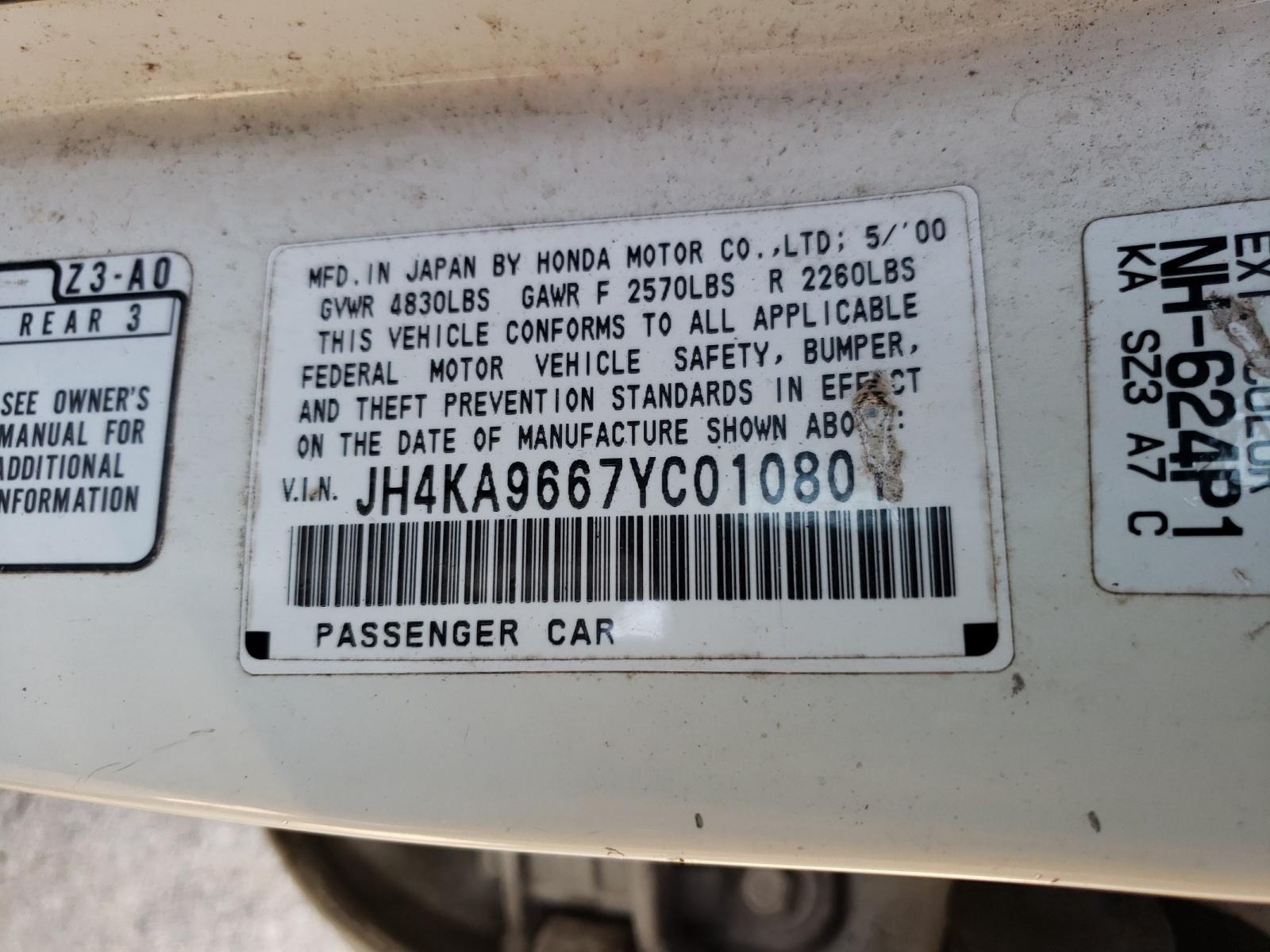 Photo 10 from auction – 2000 ACURA 3.5RL with VIN JH4KA9667YC010801