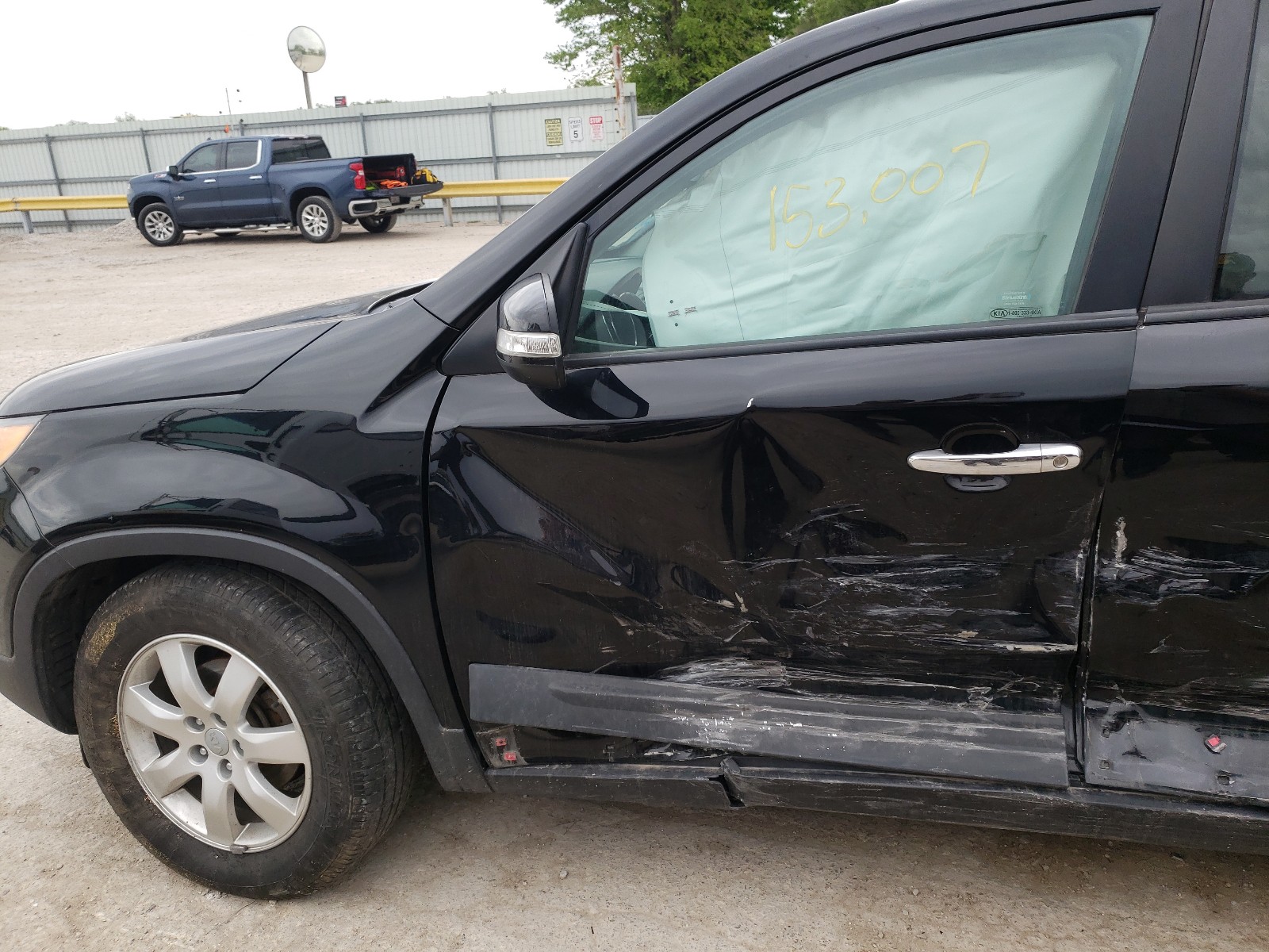 Photo 9 from auction – 2013 KIA SORENTO LX with VIN 5XYKT4A67DG408179