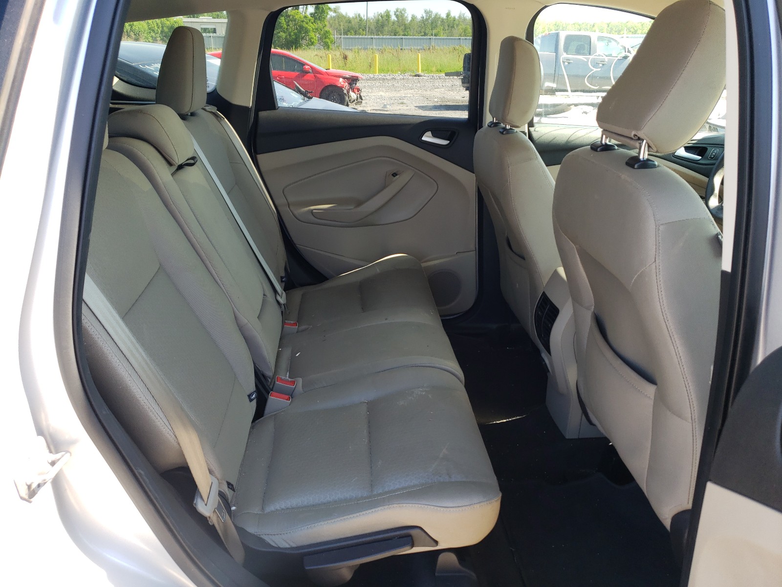 Photo 6 from auction – 2018 FORD ESCAPE SE with VIN 1FMCU0GD4JUB45770