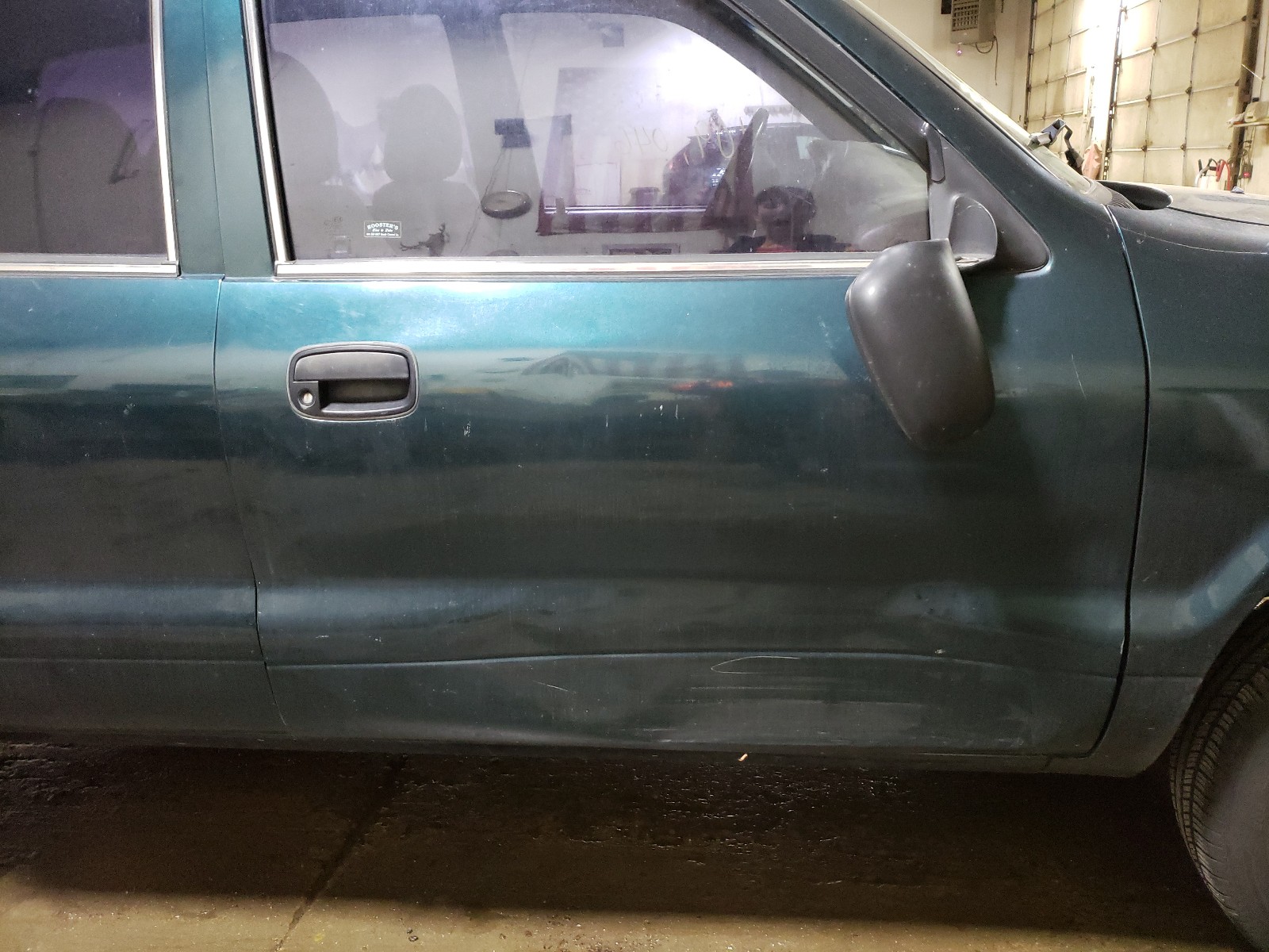 Photo 9 from auction – 2000 KIA SPORTAGE with VIN KNDJB723XY5671544