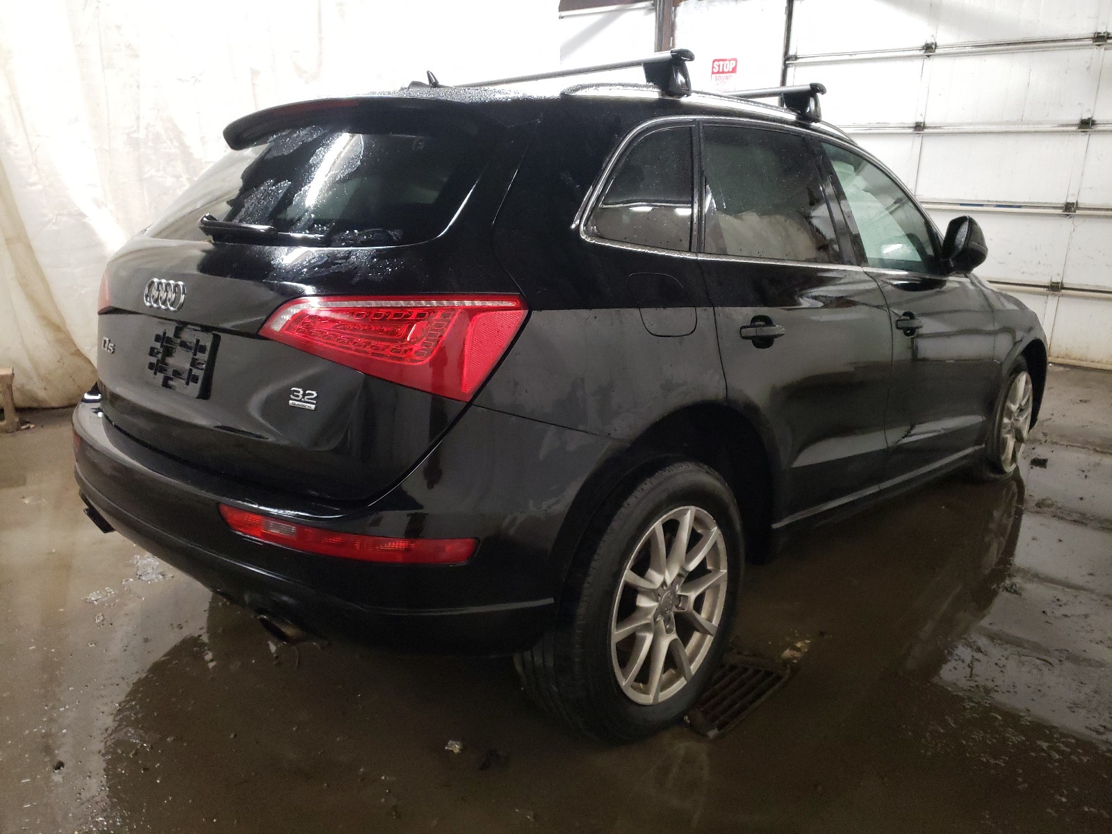 Photo 4 from auction – 2010 AUDI Q5 PREMIUM with VIN WA1LKAFP7AA086611
