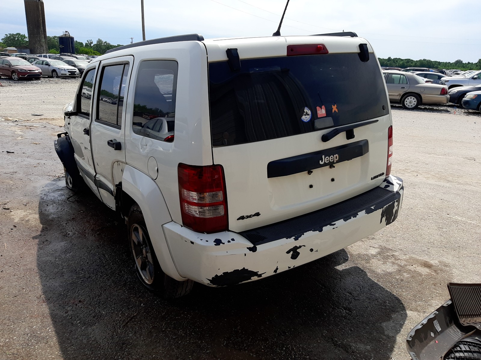 Photo 3 from auction – 2008 JEEP LIBERTY SP with VIN 1J8GN28K58W106205