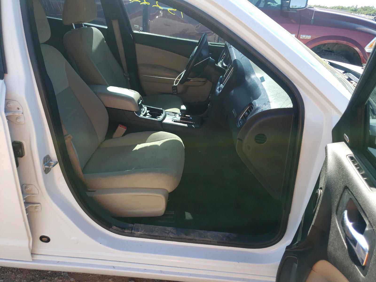 Photo 5 from auction – 2012 DODGE CHARGER SX with VIN 2C3CDXHGXCH275973