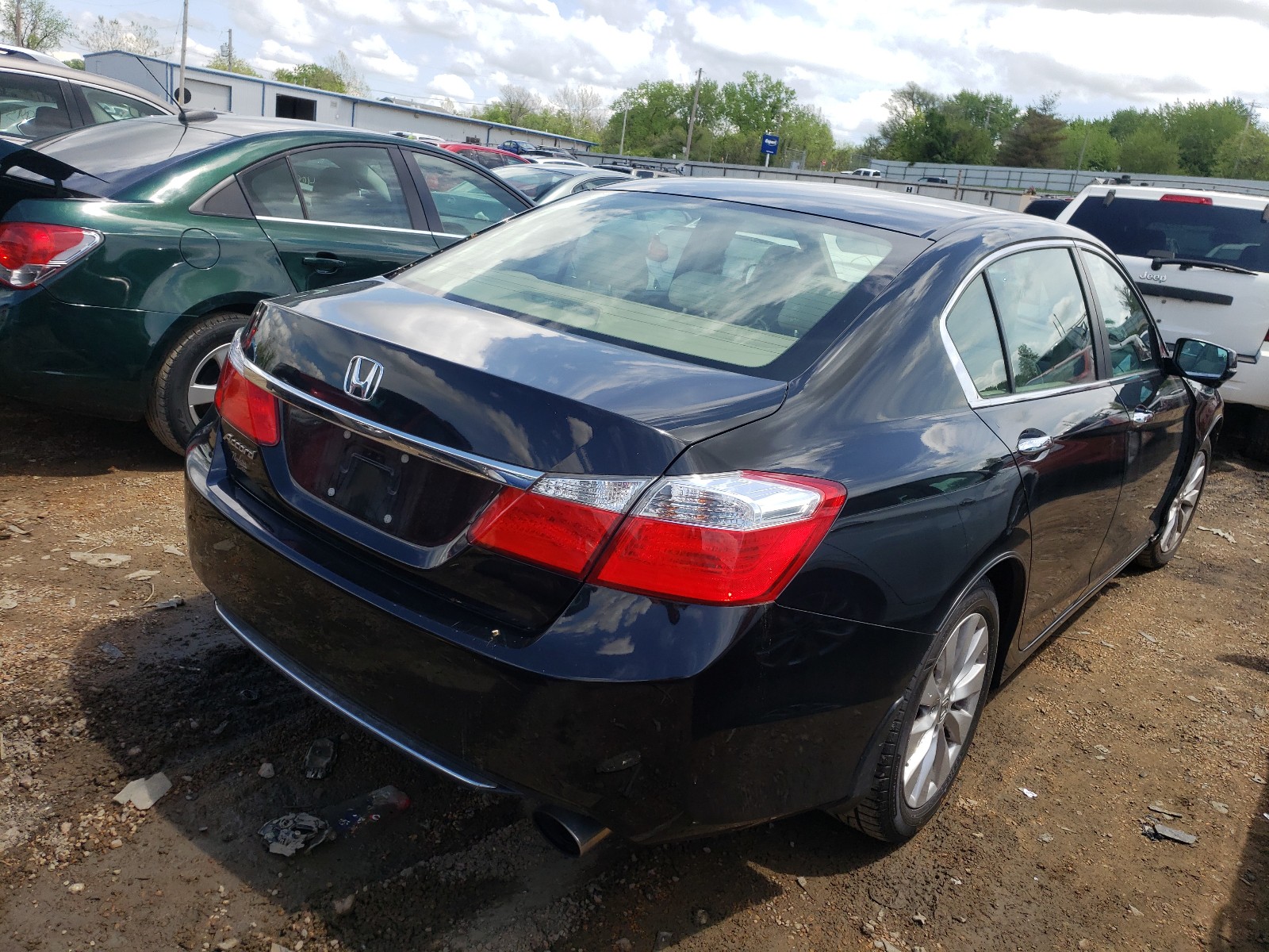 Photo 4 from auction – 2014 HONDA ACCORD EX with VIN 1HGCR2F75EA140017