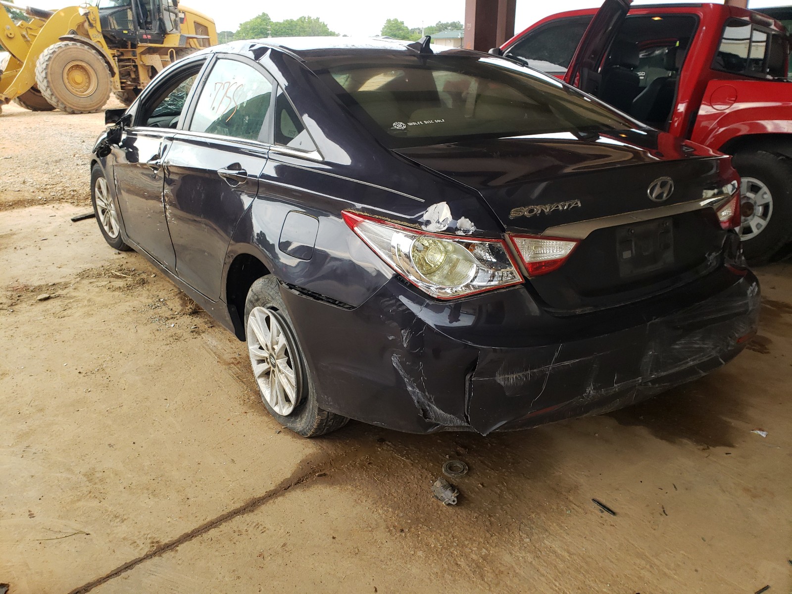 Photo 3 from auction – 2011 HYUNDAI SONATA GLS with VIN 5NPEB4AC3BH185165