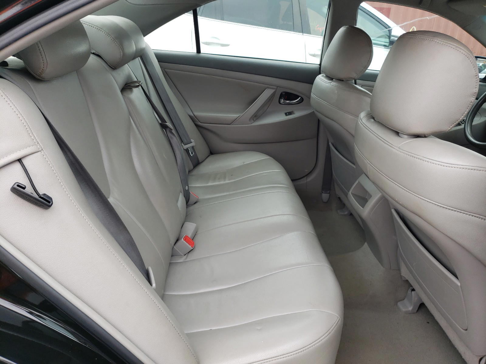 Photo 6 from auction – 2011 TOYOTA CAMRY BASE with VIN 4T4BF3EK3BR120634