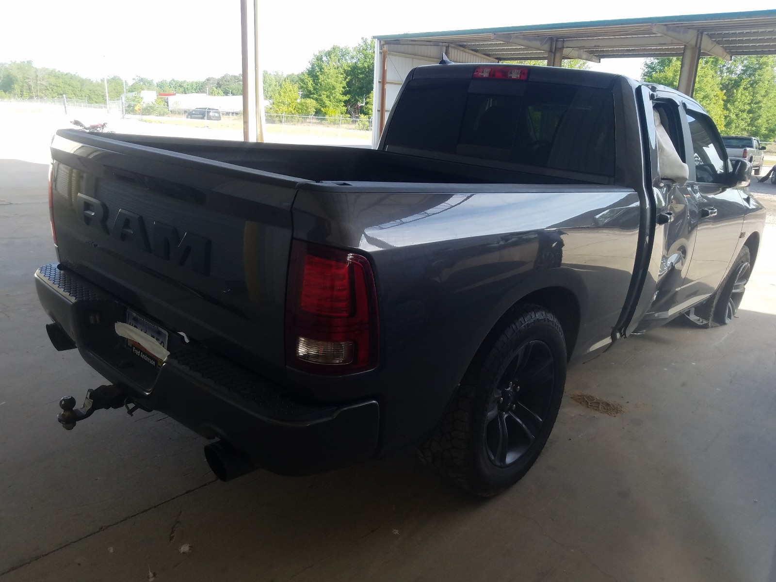 Photo 4 from auction – 2017 RAM 1500 SPORT with VIN 1C6RR6HT0HS622247
