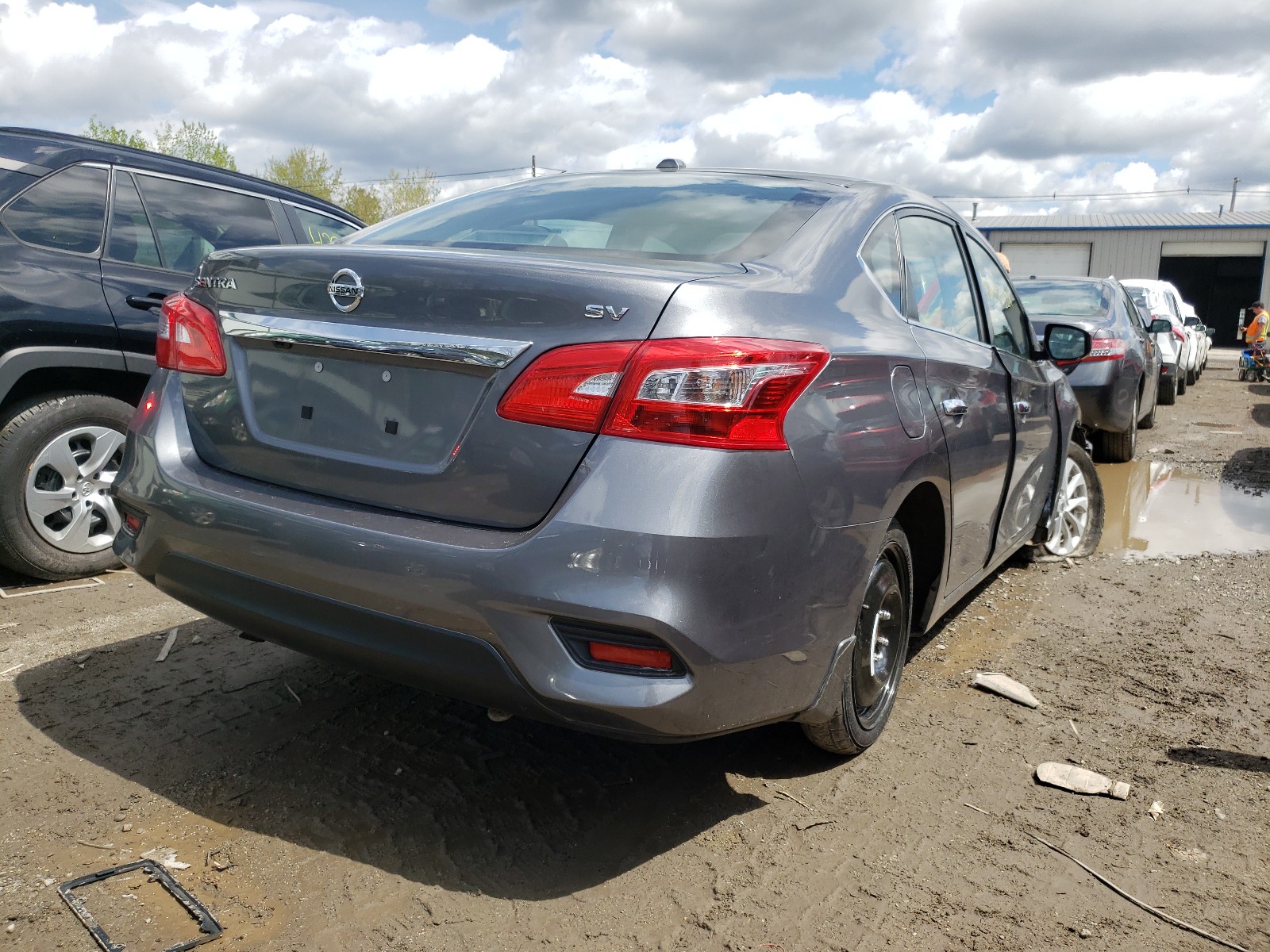 Photo 4 from auction – 2018 NISSAN SENTRA S with VIN 3N1AB7AP2JY211360