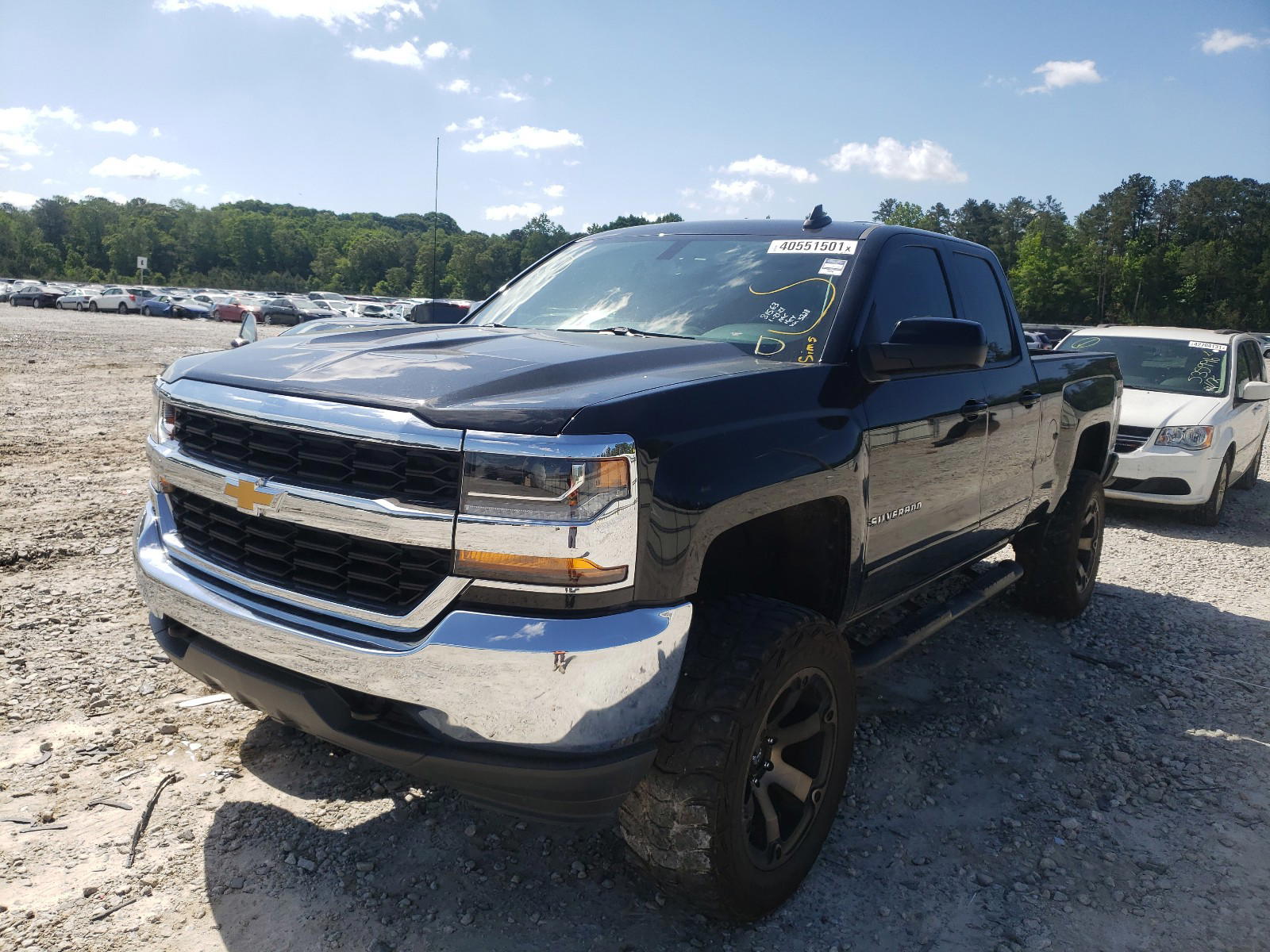 Photo 2 from auction – 2019 CHEVROLET SILVERADO with VIN 2GCVKPEC8K1113228