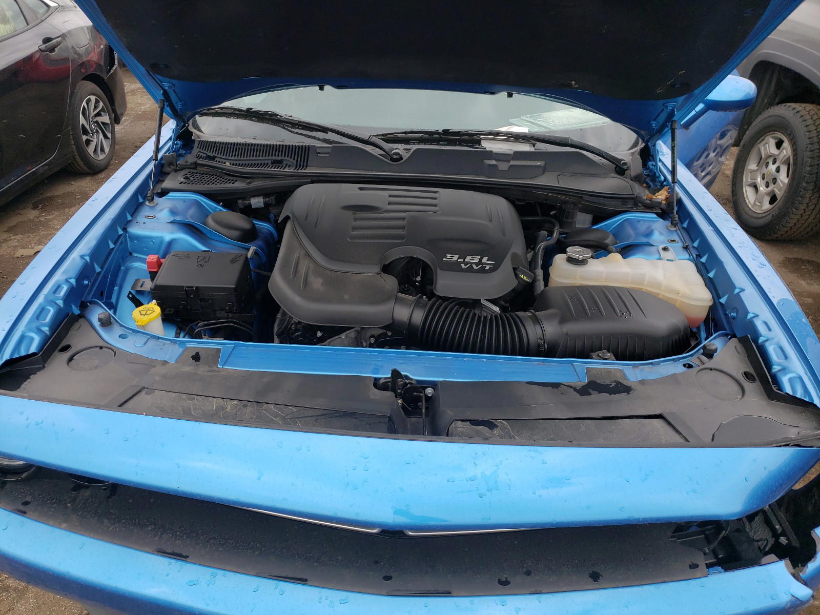 Photo 7 from auction – 2019 DODGE CHALLENGER with VIN 2C3CDZAG1KH677532