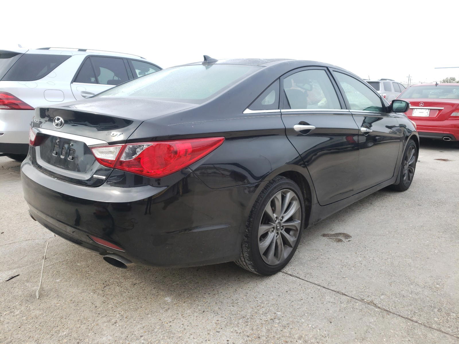 Photo 4 from auction – 2012 HYUNDAI SONATA SE with VIN 5NPEC4AB4CH374901