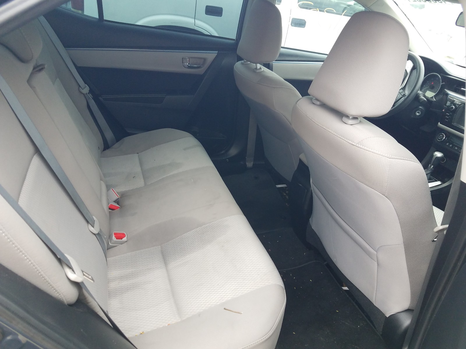 Photo 6 from auction – 2015 TOYOTA COROLLA L with VIN 5YFBURHE9FP234119