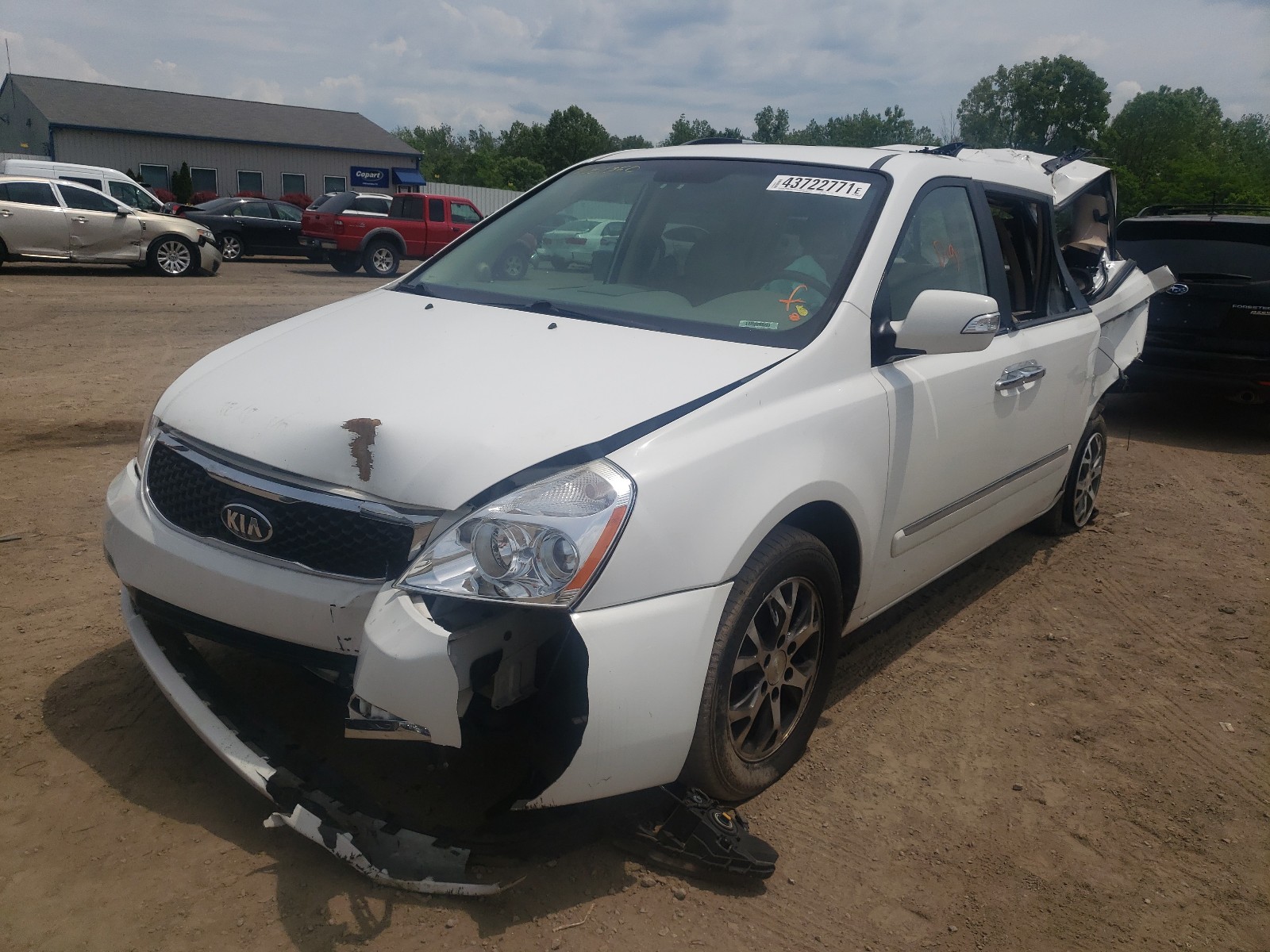 Photo 2 from auction – 2014 KIA SEDONA with VIN KNDMH4C79E6554992