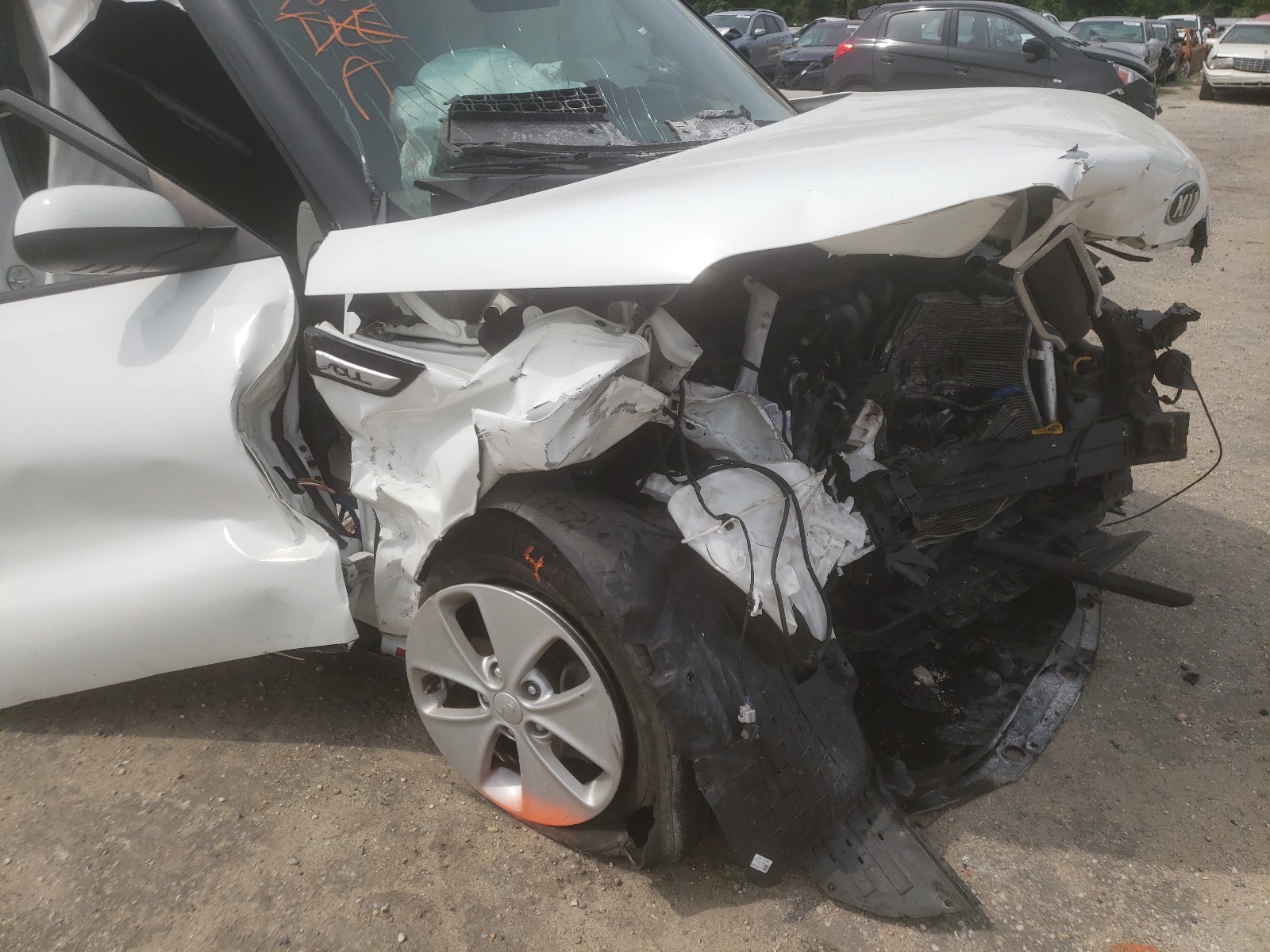 Фото 9 с аукциона – 2015 KIA SOUL с VIN KNDJN2A29F7774698