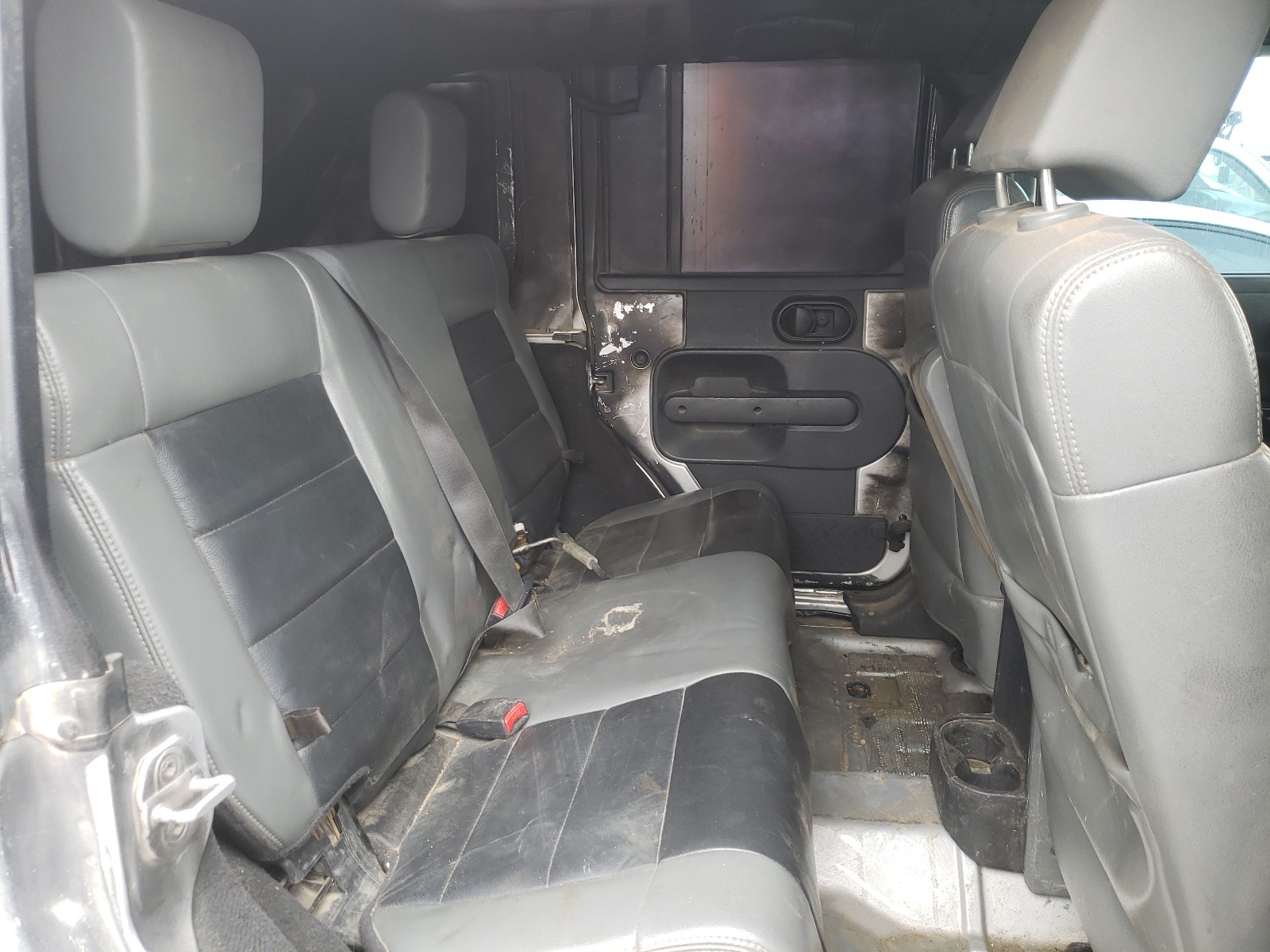 Photo 6 from auction – 2010 JEEP WRANGLER U with VIN 1J4BA6H18AL220597