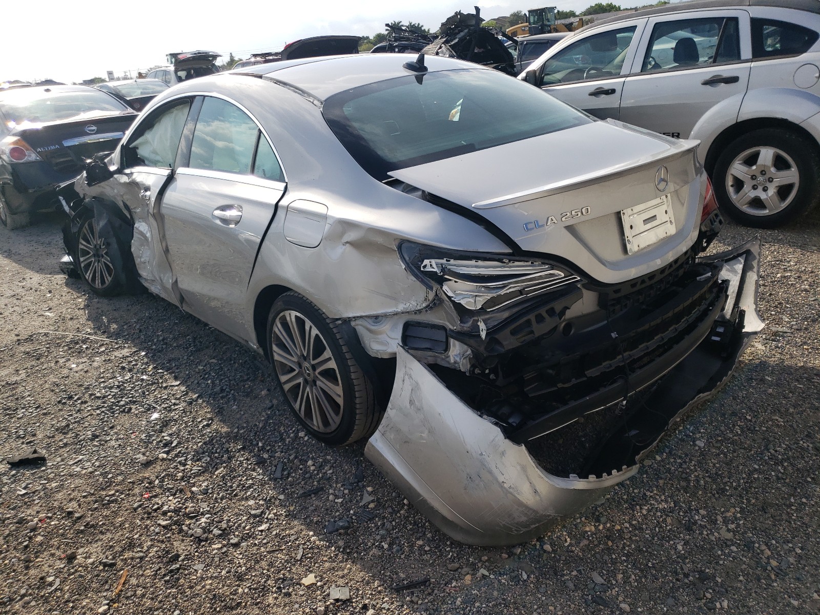 Photo 3 from auction – 2018 MERCEDES-BENZ CLA 250 with VIN WDDSJ4EB5JN665686