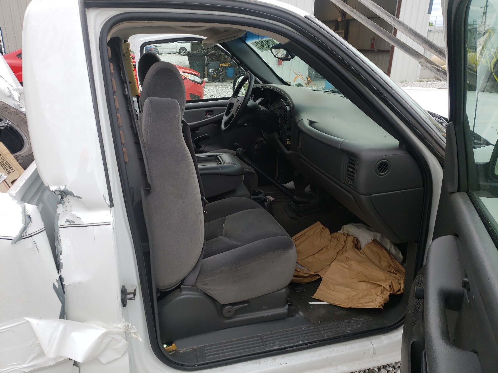 Photo 5 from auction – 2003 GMC NEW SIERRA with VIN 1GTEC14XX3Z313048