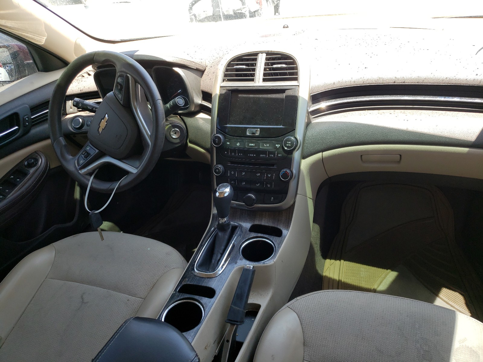 Photo 9 from auction – 2015 CHEVROLET MALIBU 1LT with VIN 1G11C5SL3FF344727